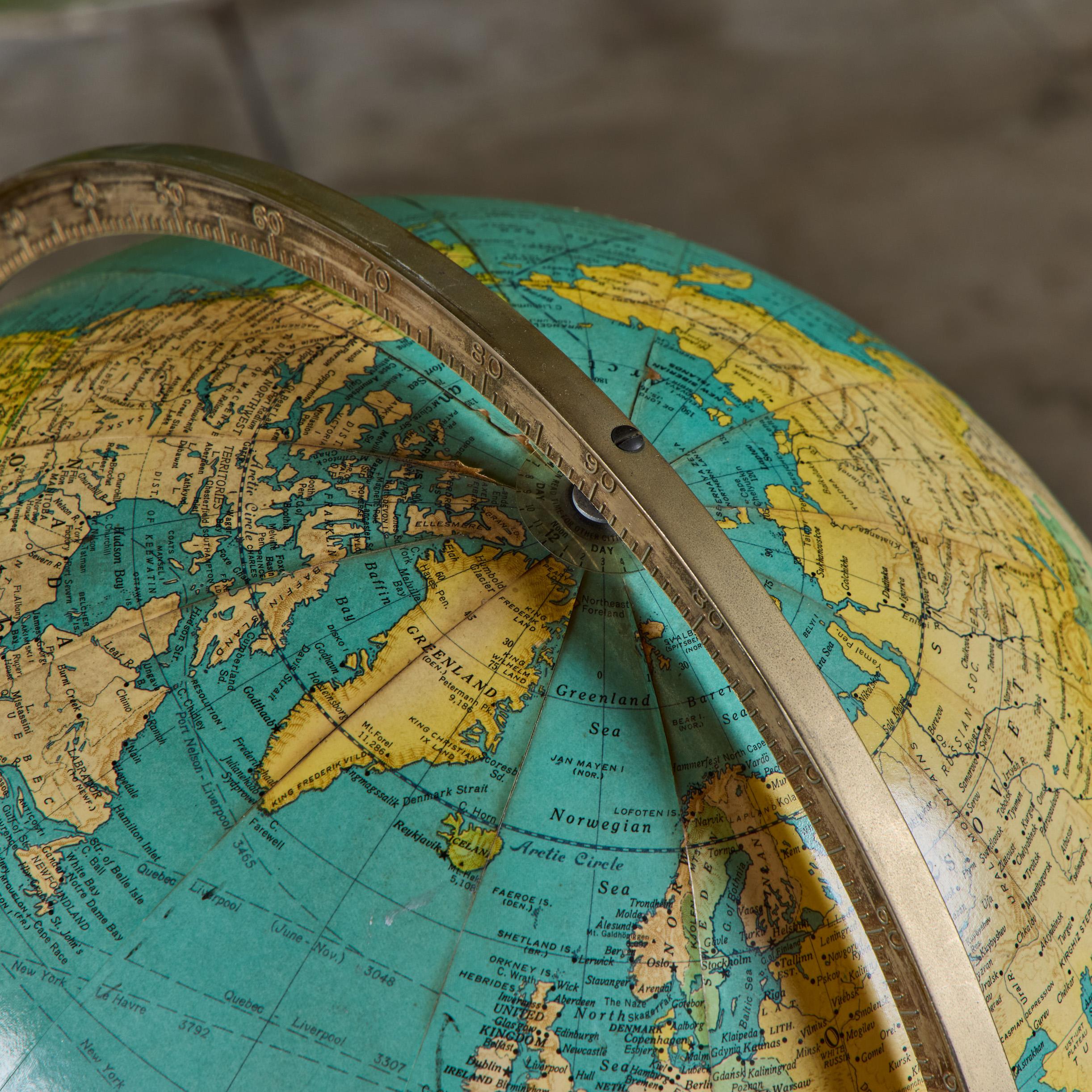 Rand McNally Illuminated Globe with Stand by Edward Wormley For Sale 5