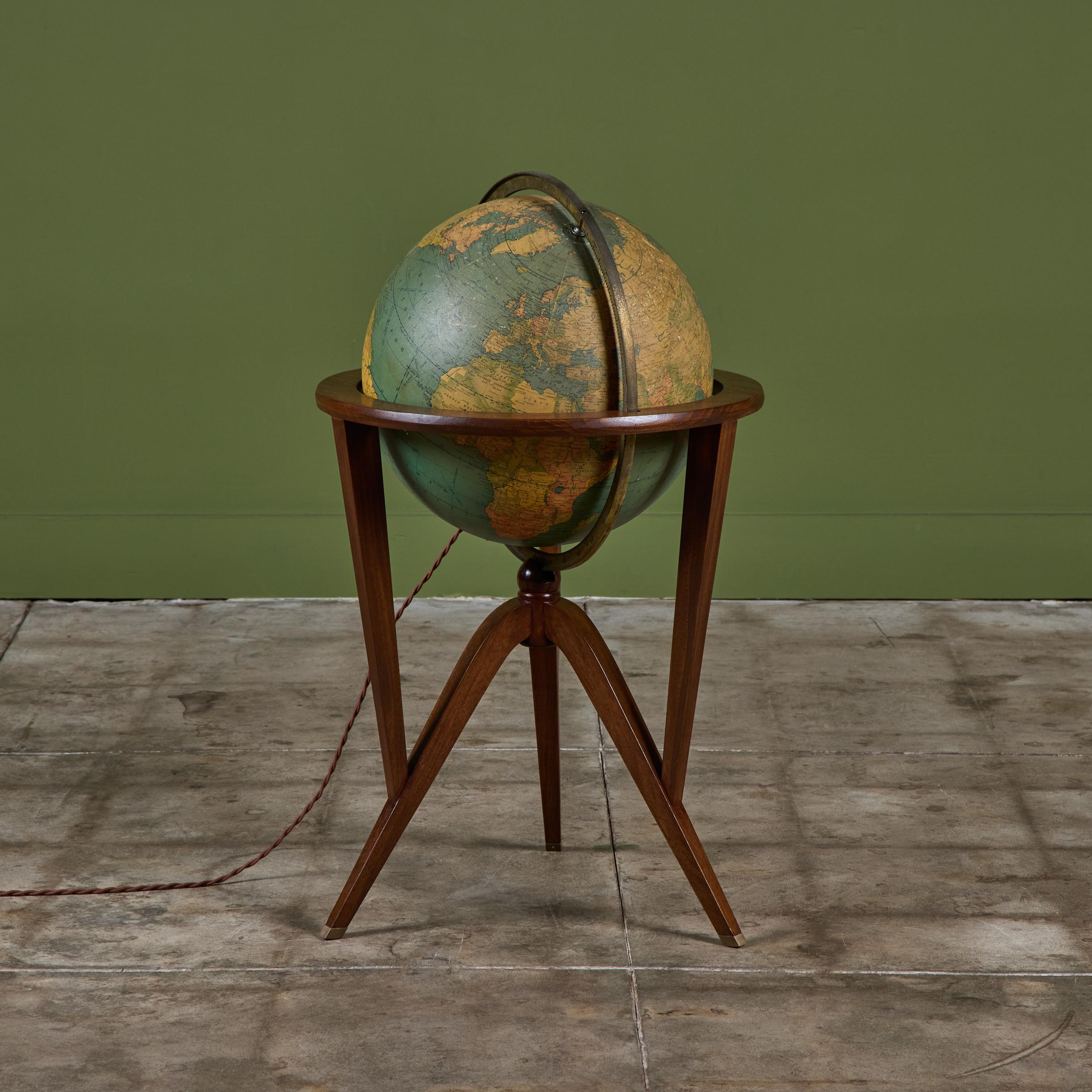 Globo terráqueo iluminado Rand McNally con soporte de Edward Wormley en venta 1