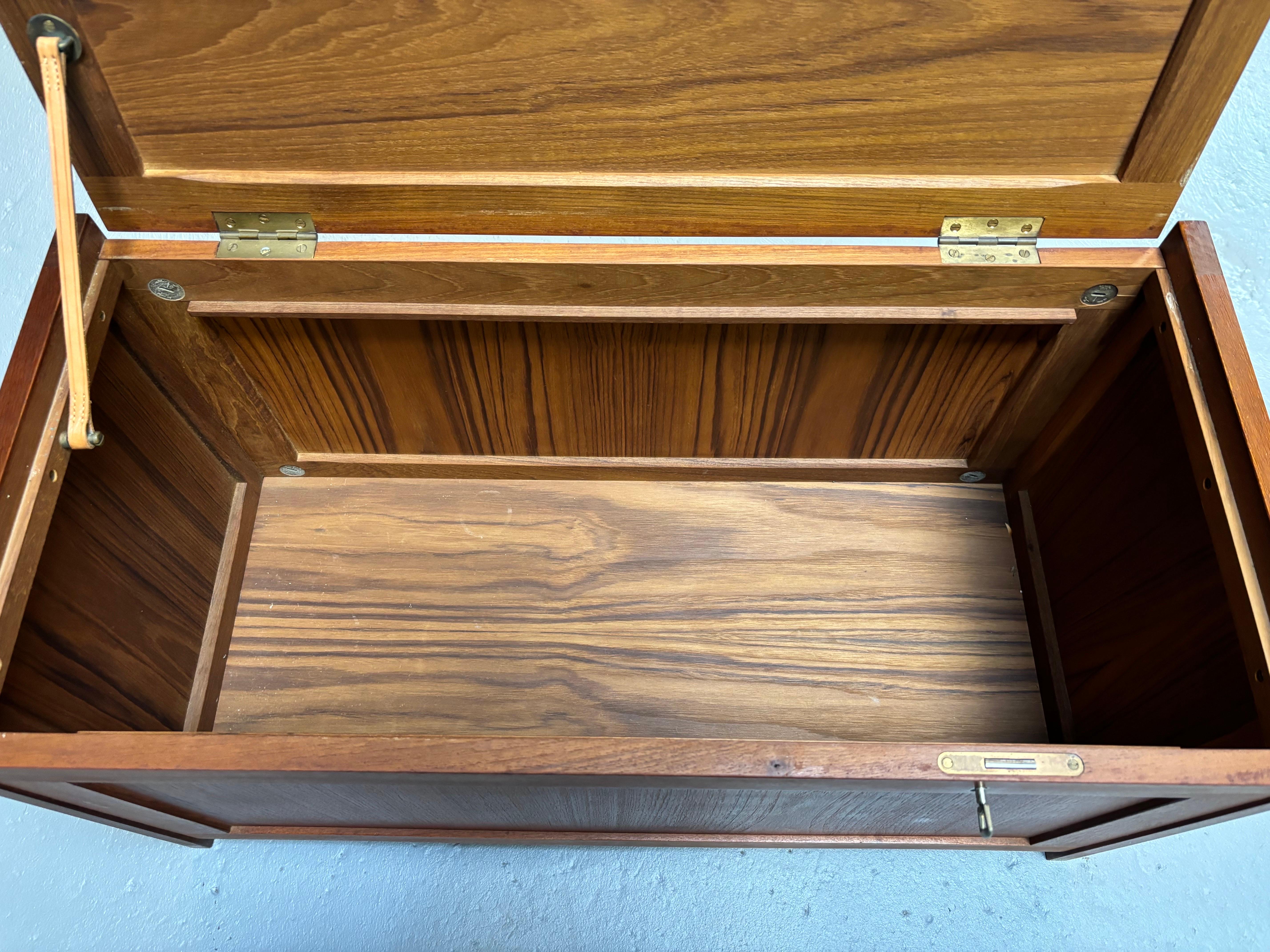Scatola in teak Randers in vendita 3