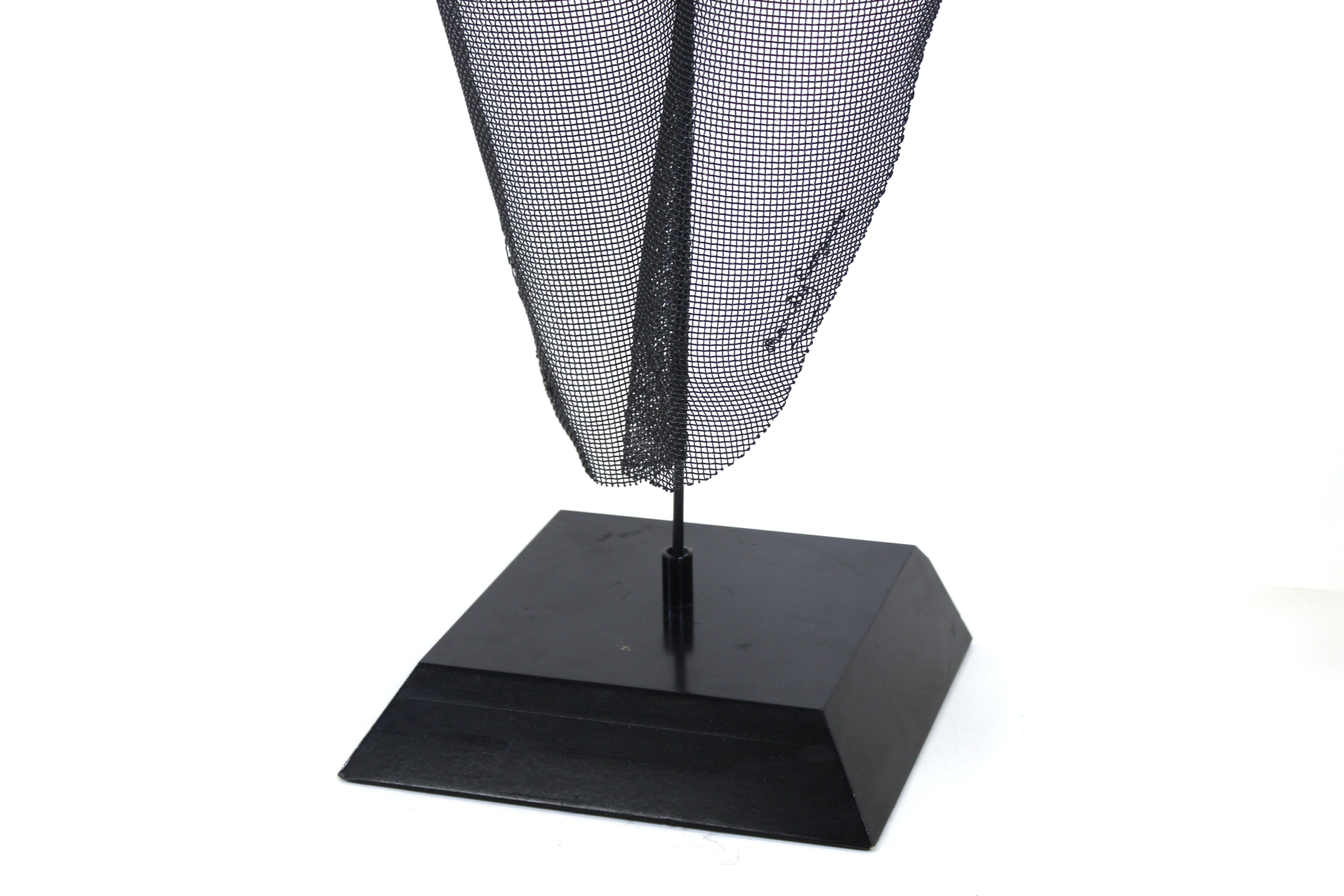 Randy Cooper Post-Modern 'Andrea' Wire Mesh Nude Skulptur im Zustand „Gut“ in Astoria, NY