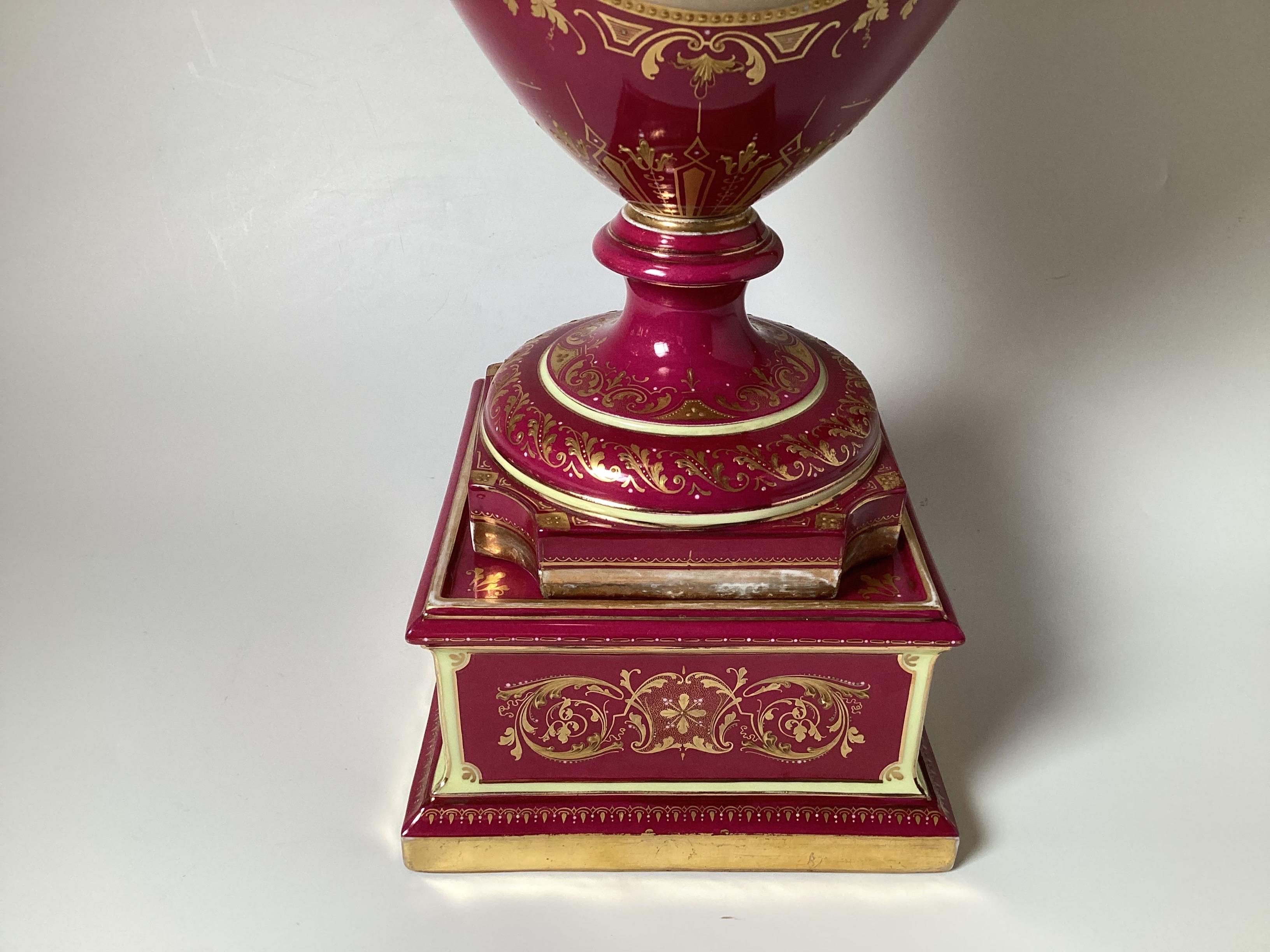 A Large 19th Century Hand Painted Porcelain Palace Vase by Royal Vienna In Good Condition In Lambertville, NJ