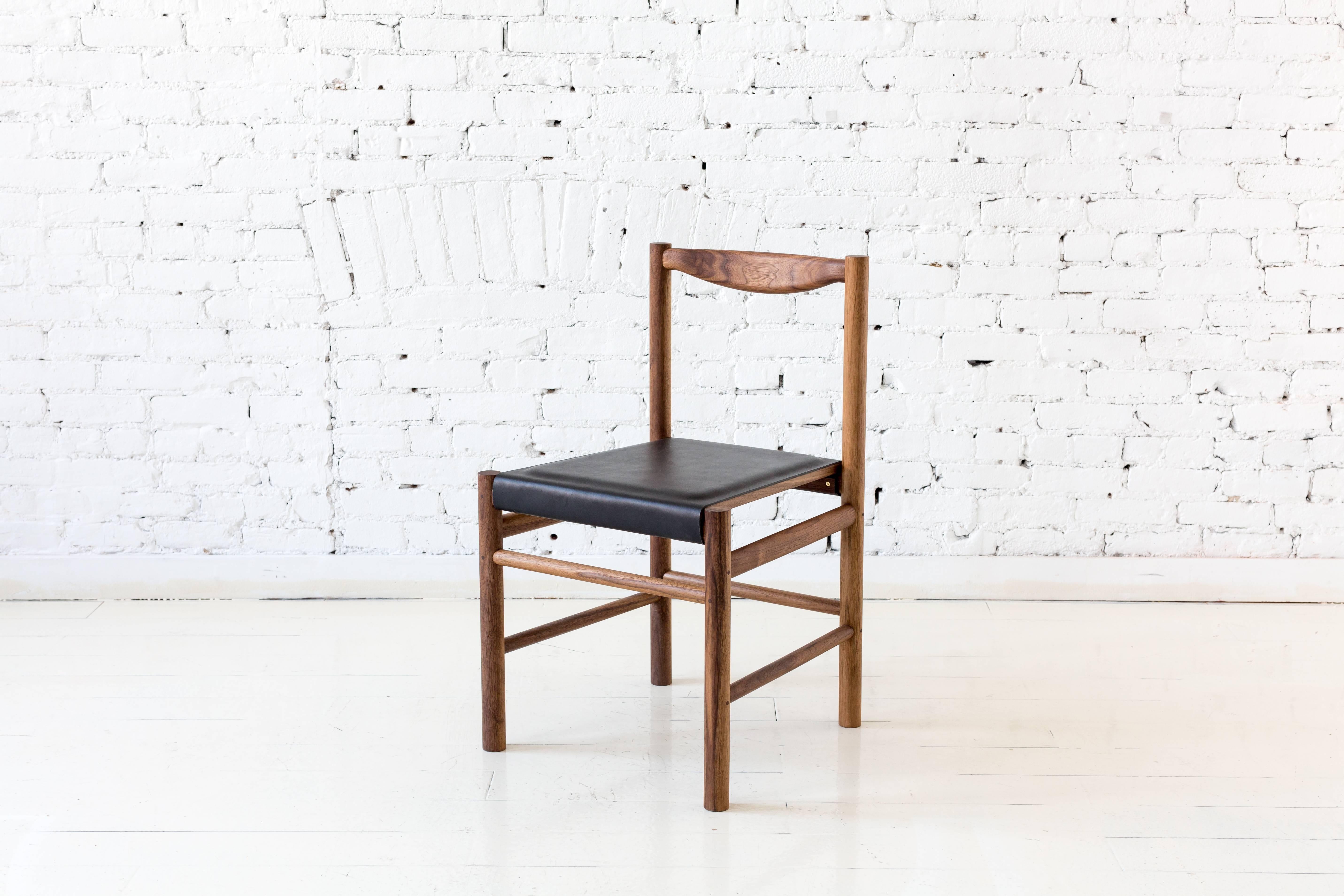 Range Dining Chair in White Oak and Vegetable Tanned Leather by Fort Standard In New Condition For Sale In Brooklyn, NY