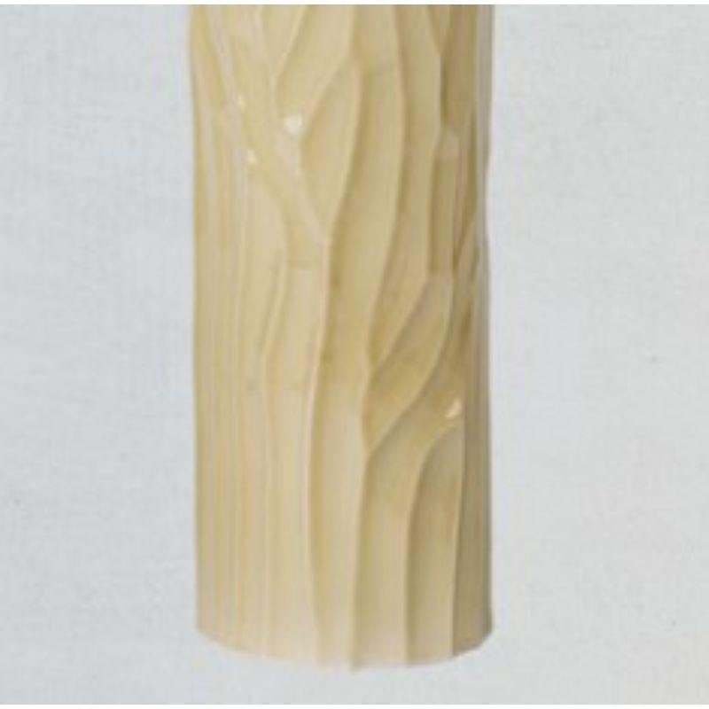 Große Range-Hängelampe mit blassgelber Glasur von Wl Ceramics (Chinesisch) im Angebot