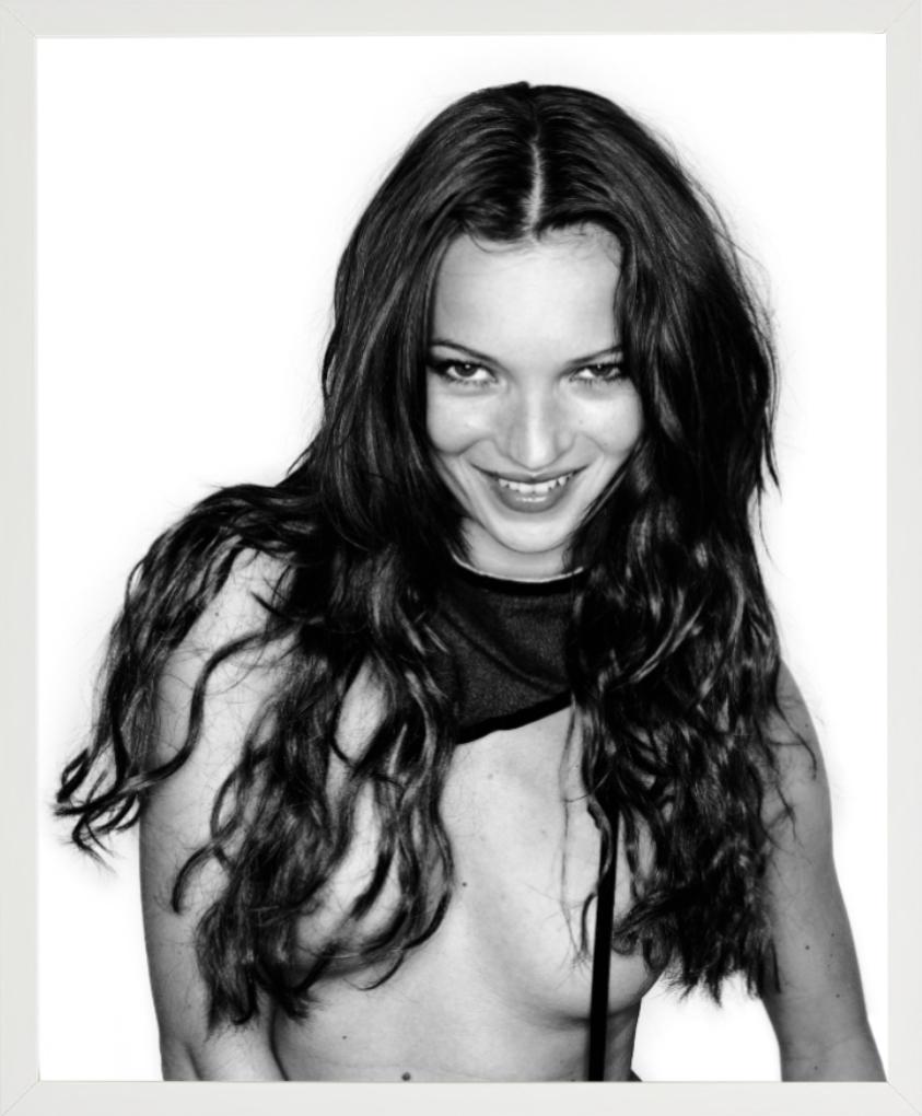 Cheeky Kate - nude portrait of supermodel Kate Moss, fine art photography, 1999 - Gray Portrait Photograph by Rankin