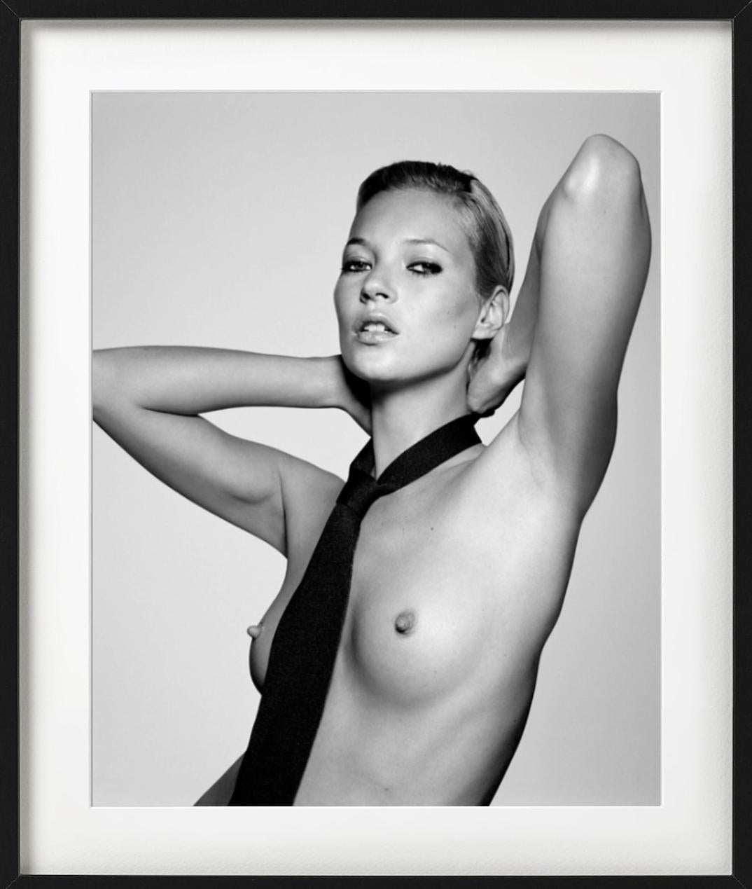 'Kate Moss with Tie' - Portrait of the nude model, fine art photography, 2001 - Contemporary Photograph by Rankin