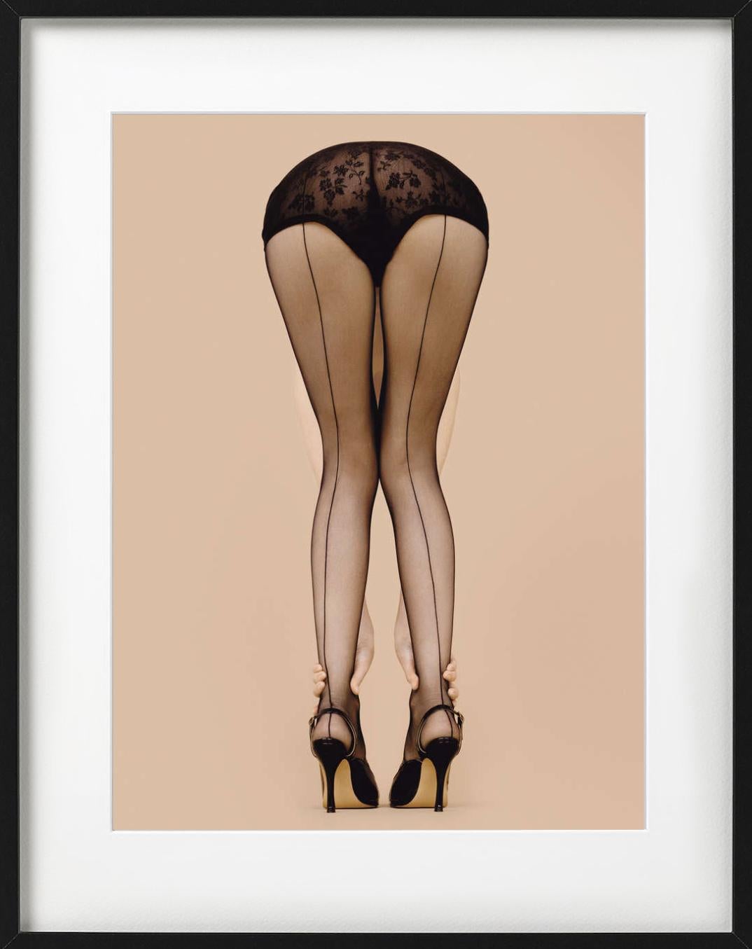 All prints are limited edition. Available in multiple sizes. High-end framing on request.


All prints are done and signed by the artist. The collector receives an additional certificate of authenticity from the gallery.


Rankin unites spontaneity