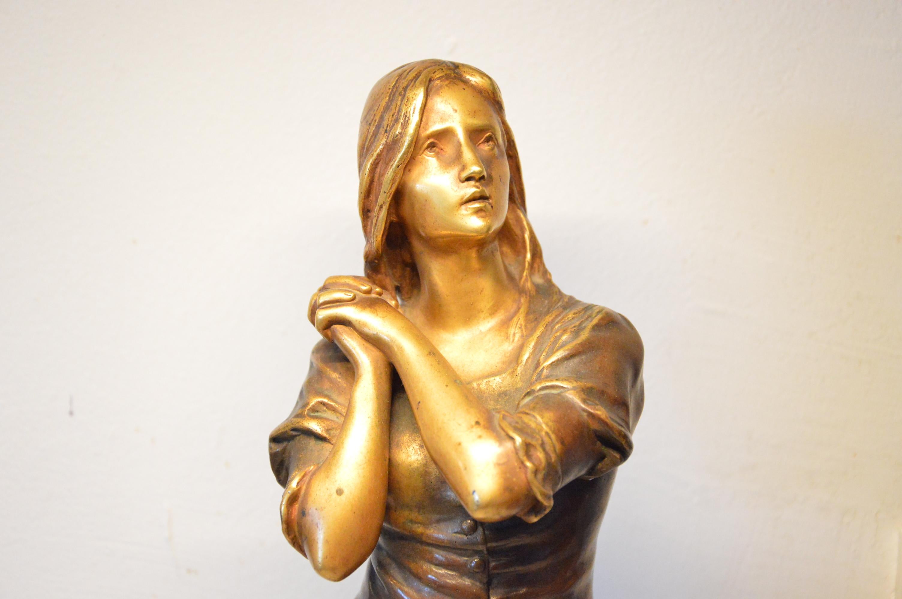 Raoul Fançois Larche Patinierte Bronzefigur einer Frau im Angebot 14