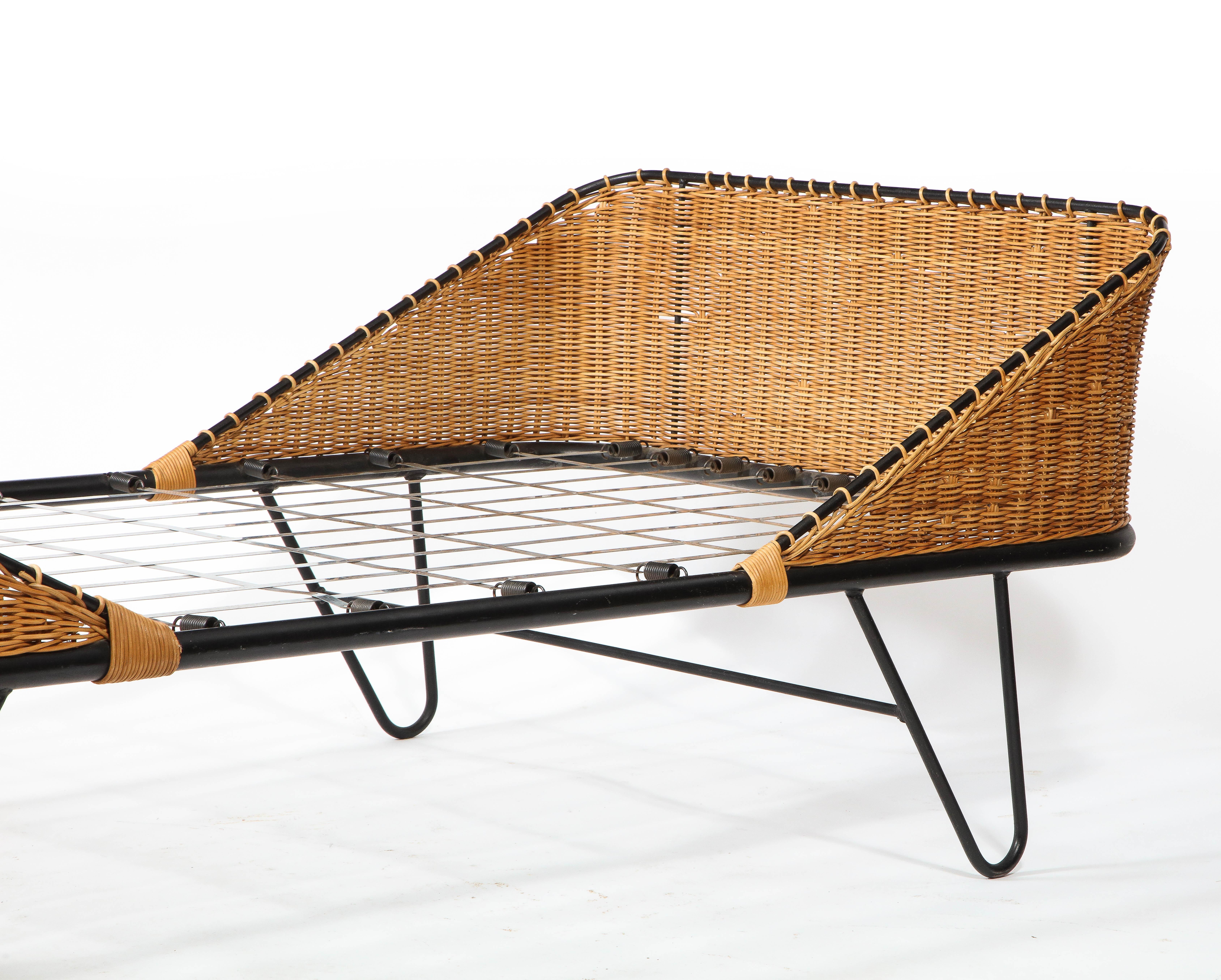 Raoul Guy Wrought Iron & Wicker Daybed, France 1960's For Sale 3