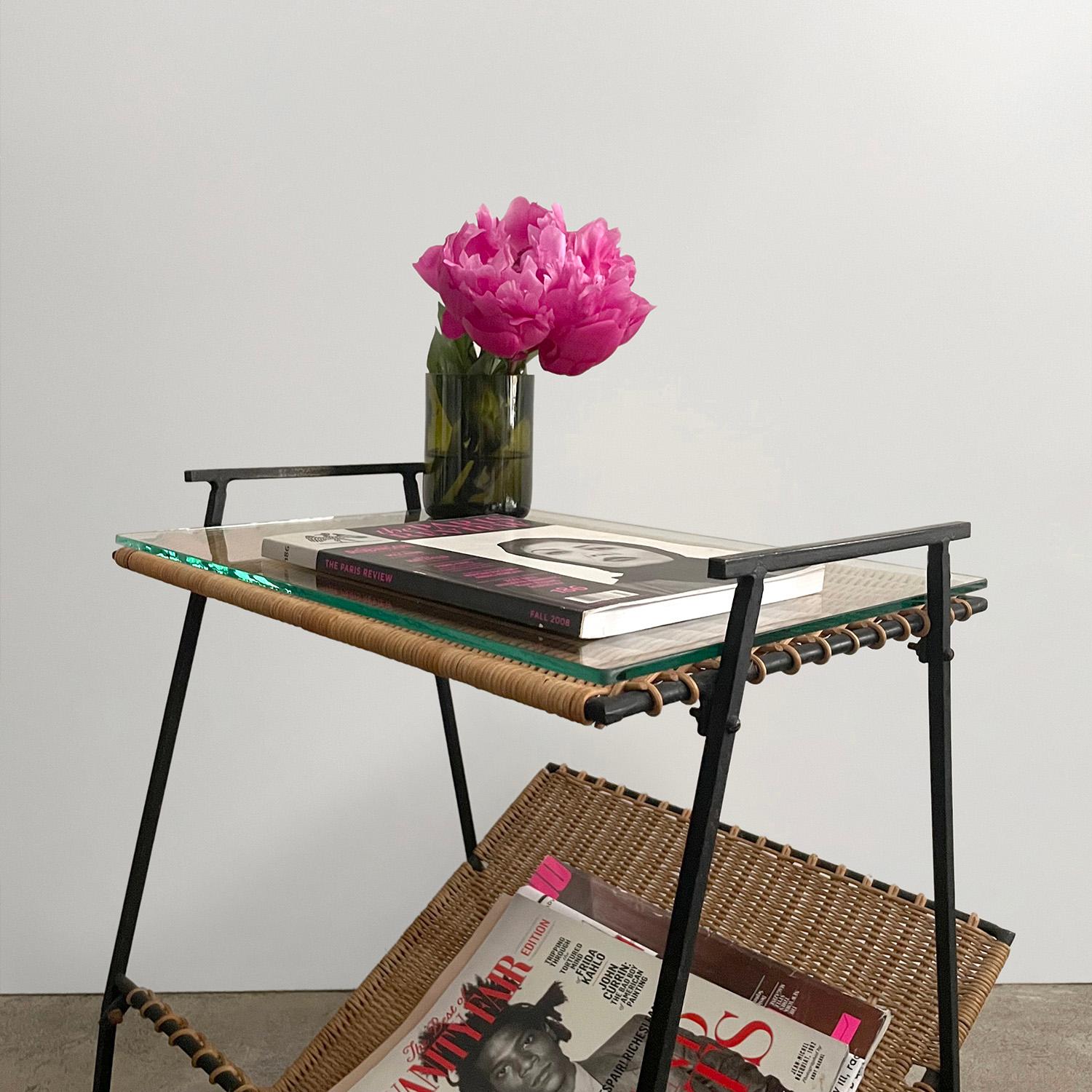 Raoul Guys French Wicker & Iron Magazine Side Table  In Good Condition For Sale In Los Angeles, CA