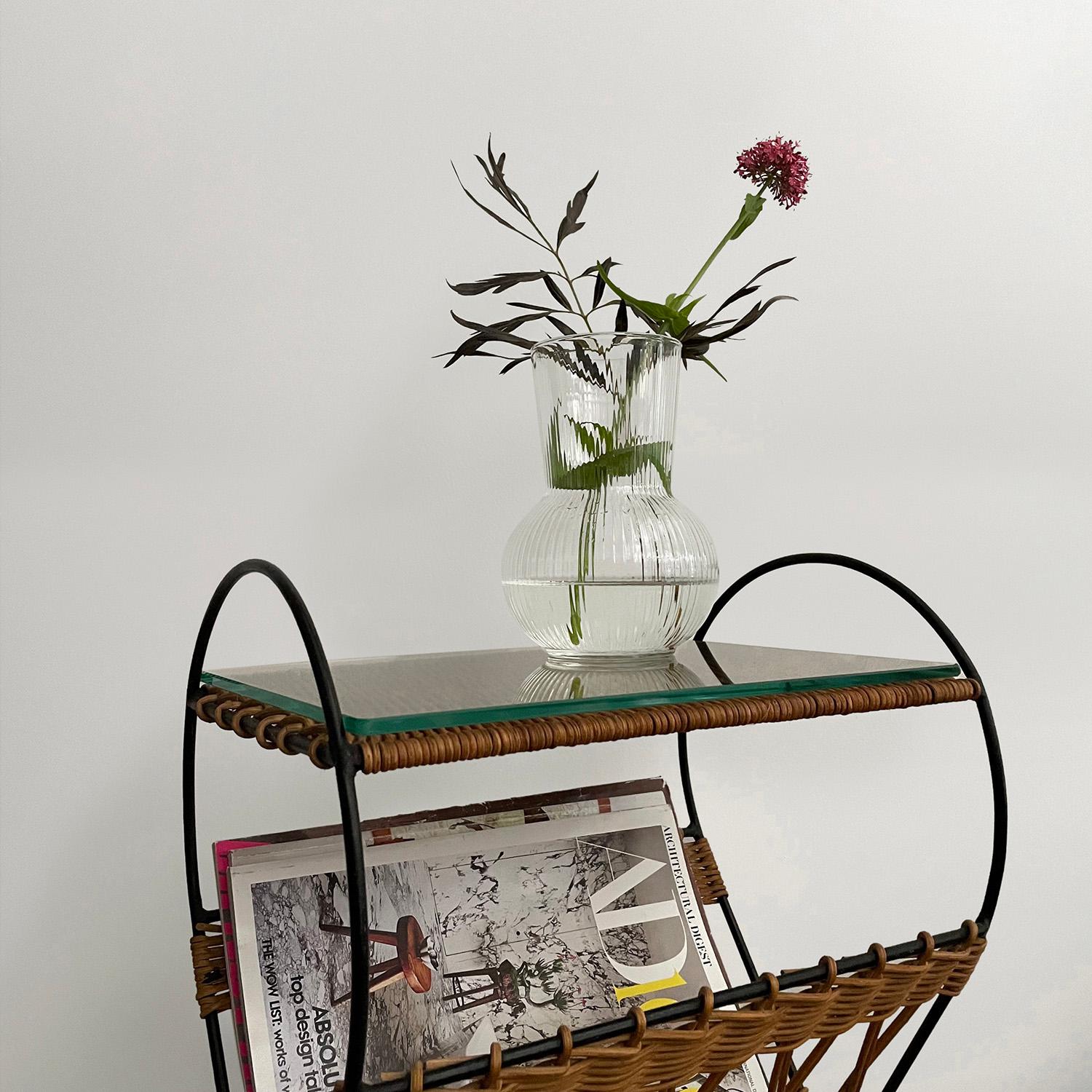Raoul Guys French Wicker & Iron Magazine Table In Good Condition For Sale In Los Angeles, CA