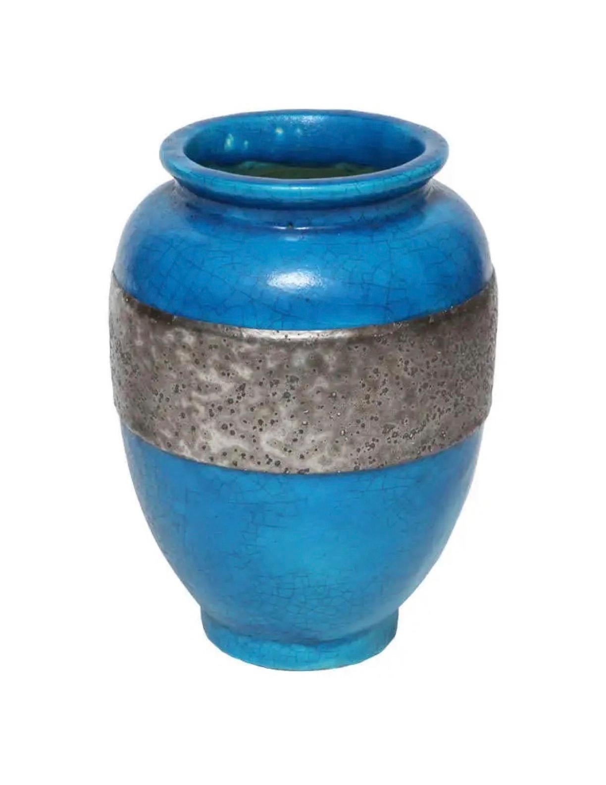 Moderne Vase en céramique émaillée craquelée bleue de Raoul Lachenal avec bande, vers années 1930 - 1940 en vente