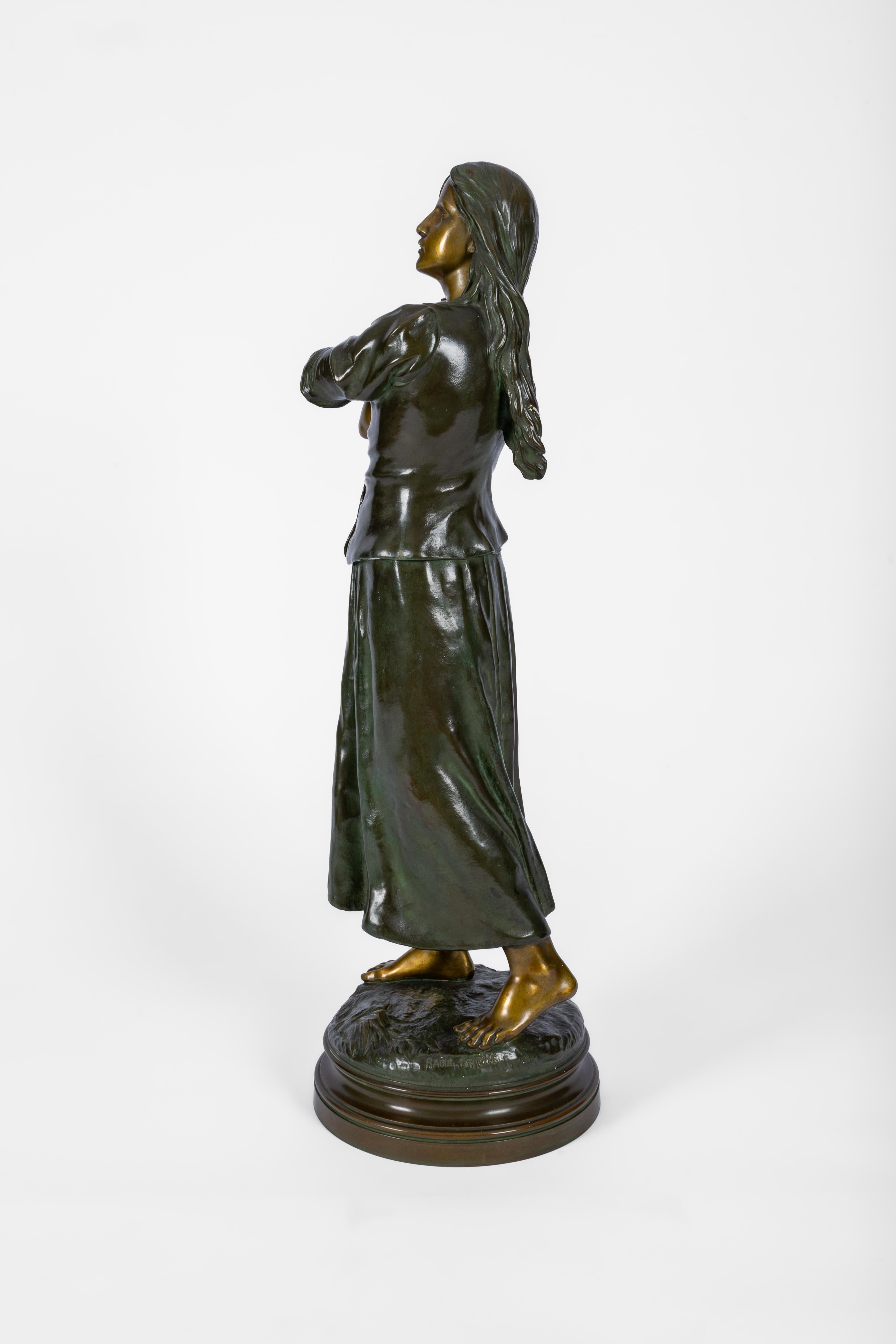 Neoclassico Raoul Larche: bronze sculpture of Jeanne d'Arc in vendita