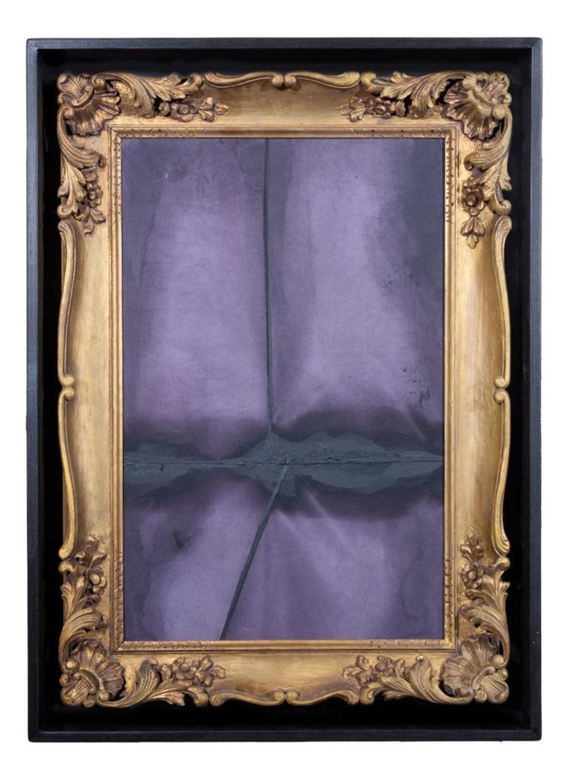 Raoul Morren, artiste autodidacte et commissaire d'exposition, explore un éventail de médiums artistiques, notamment le collage, la peinture, la photographie, la sculpture et la vidéo. S'inspirant profondément de la Nature et de l'attrait de