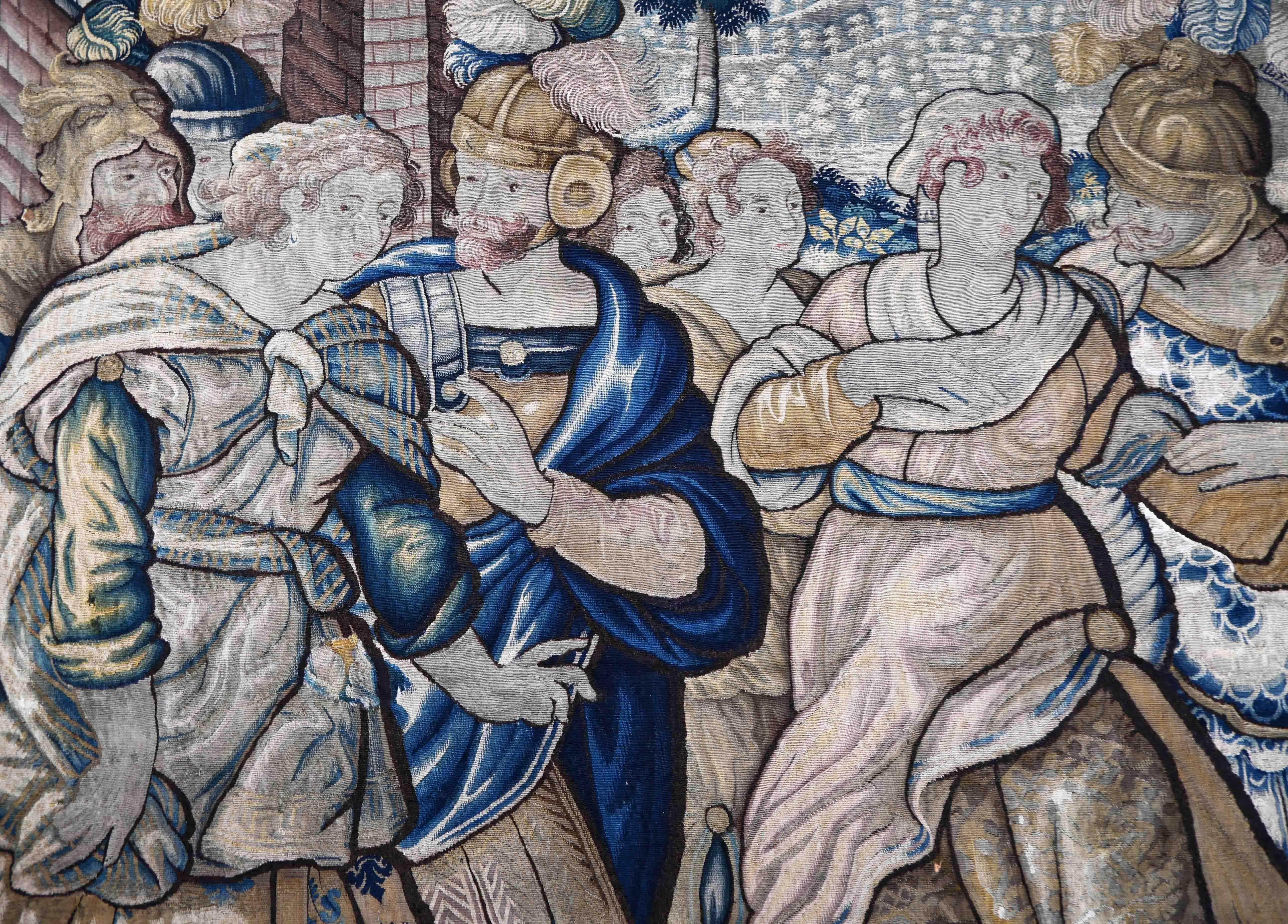 Rape of the Sabine women, antique Flemish Tapestry End of 16th century - N° 1473 For Sale 3