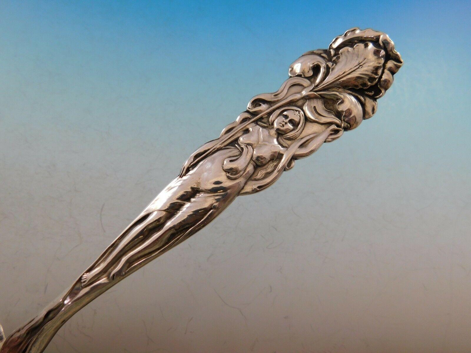 Raphael by Alvin

Captivating sterling silver Berry spoon measuring 9 1/4
