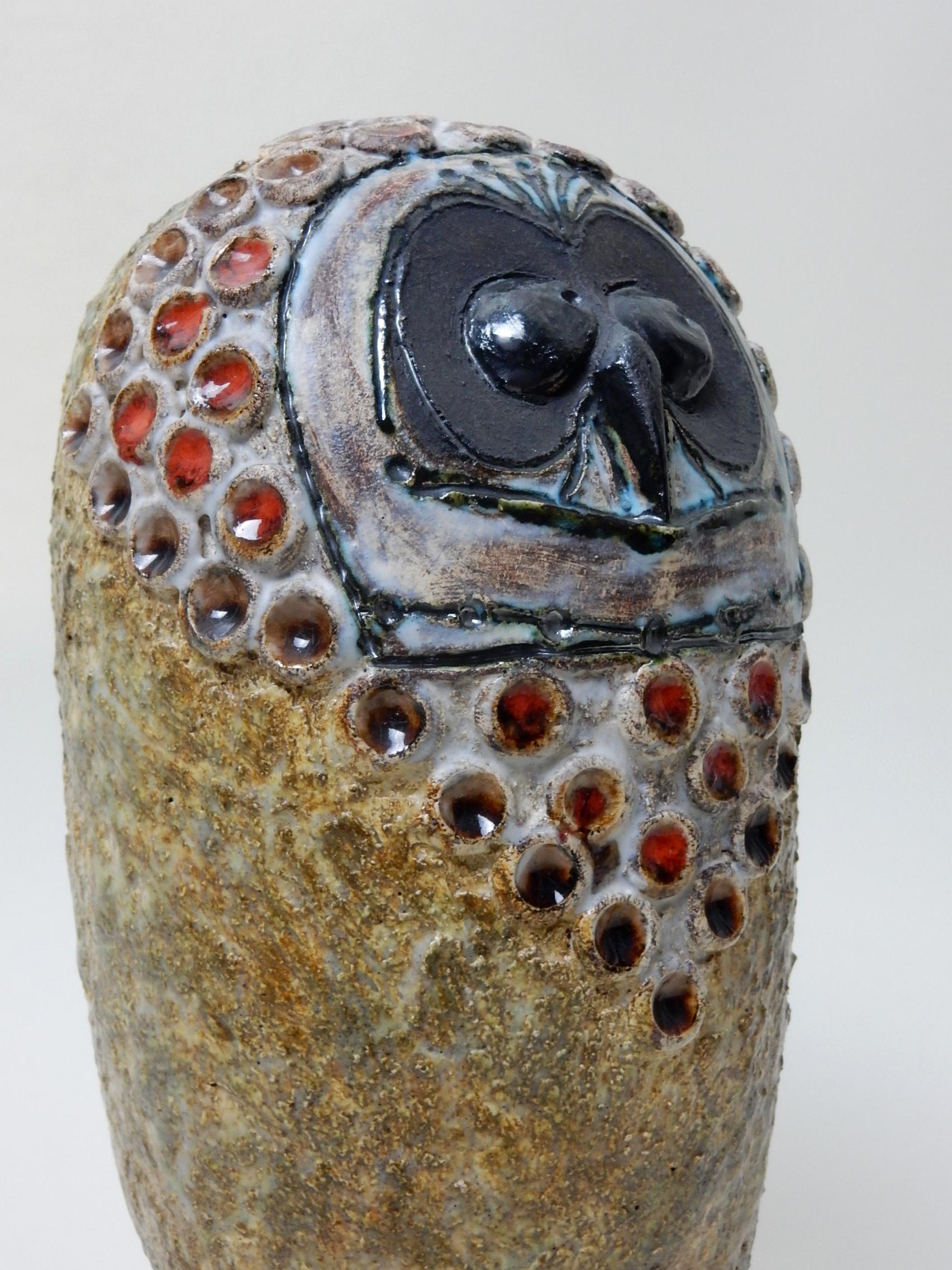 Rare art pottery modernist owl sculpture by French artist Raphaël Giarrusso, (1925-1986).
Signed RG and date 67, made in France.
Flawless condition. Sets on a 2-1/2