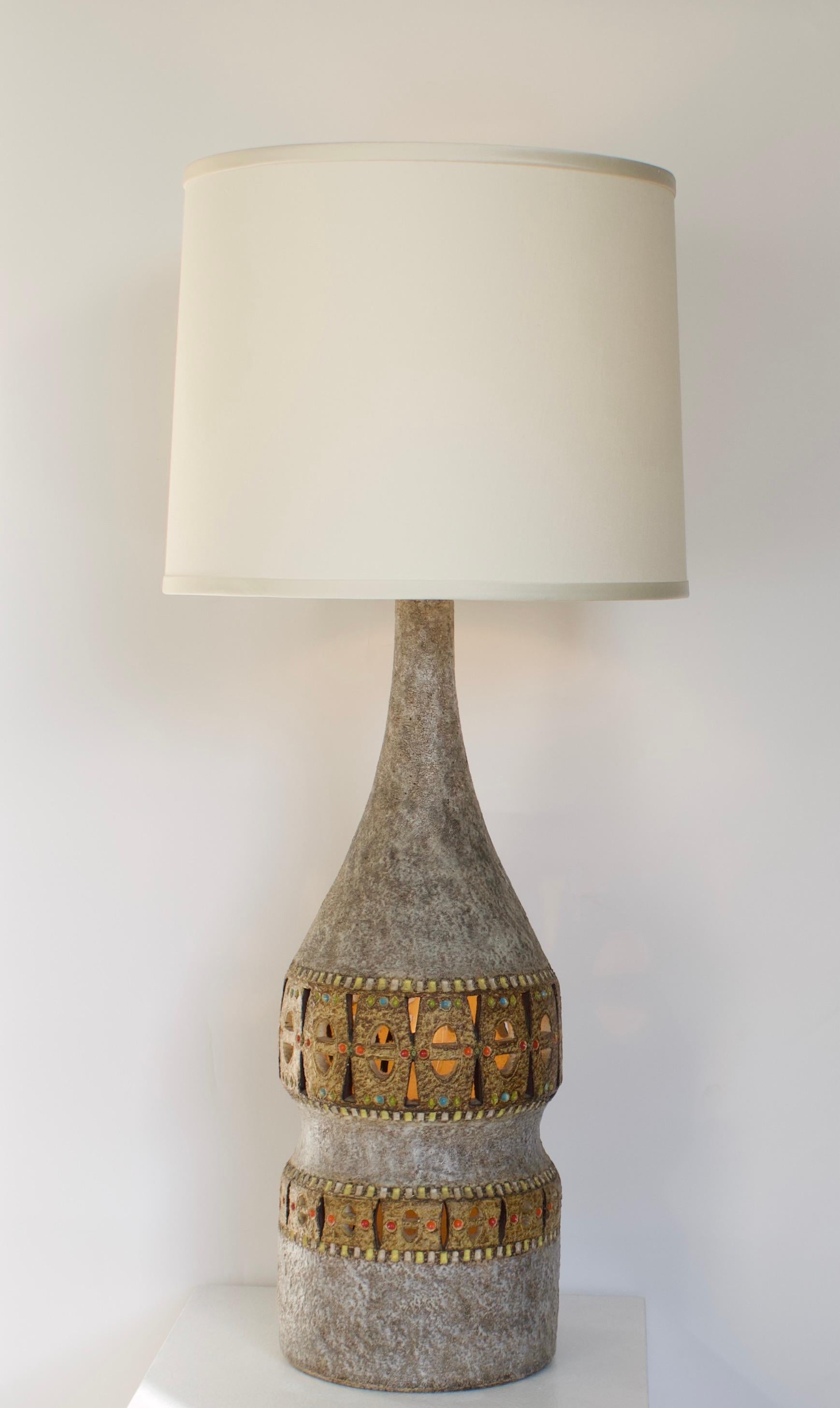 Raphael Giarrusso Peirced French Ceramic Table Lamp Accolay, circa 1967 For Sale 3