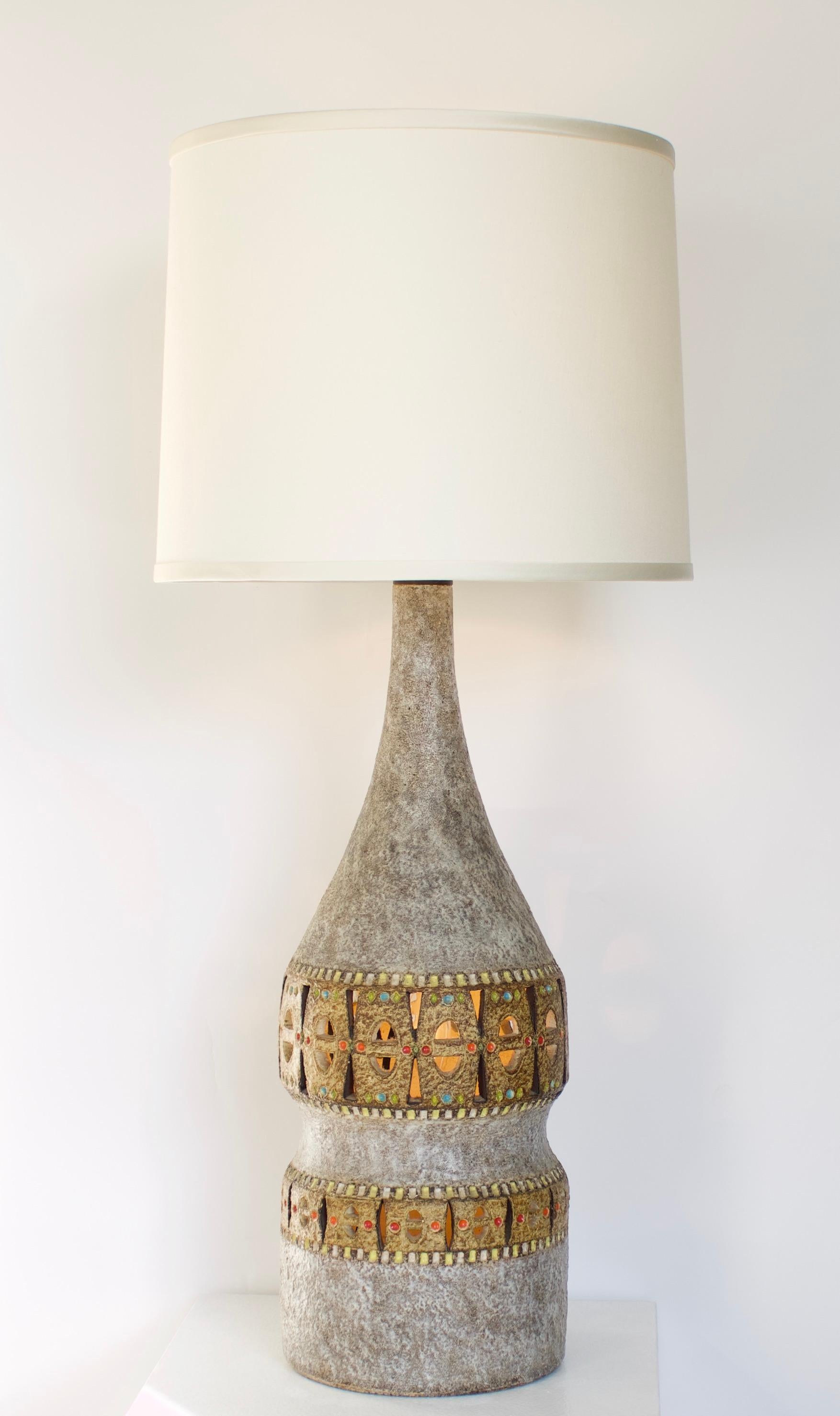 Raphael Giarrusso Peirced French Ceramic Table Lamp Accolay, circa 1967 For Sale 4
