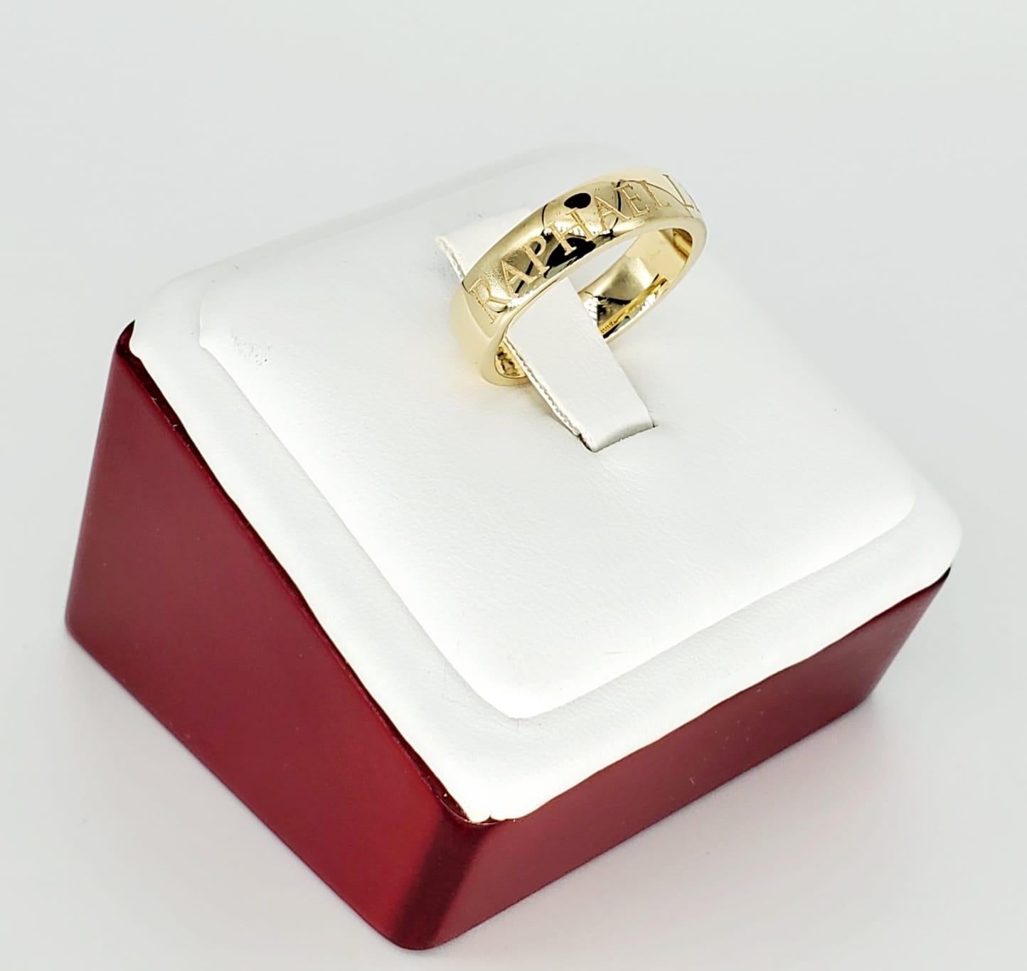 Round Cut Raphael Leon 0.05 Carat Diamond 14 Karat Gold Band Ring For Sale