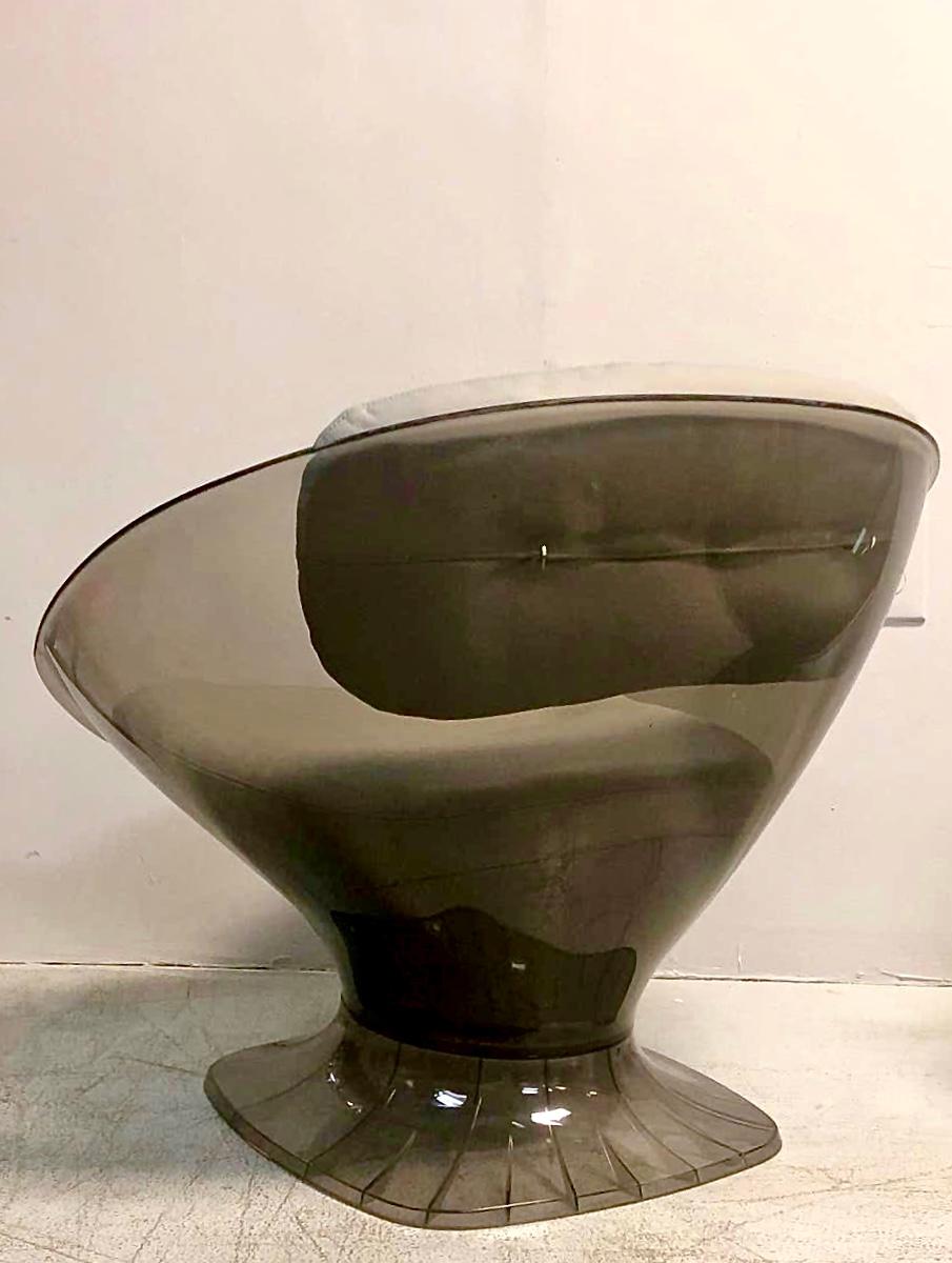 Mid-Century Modern Raphael Rafael French Modern Smojed Lucite Club Tub Chair, Beige, Leather, 1960s