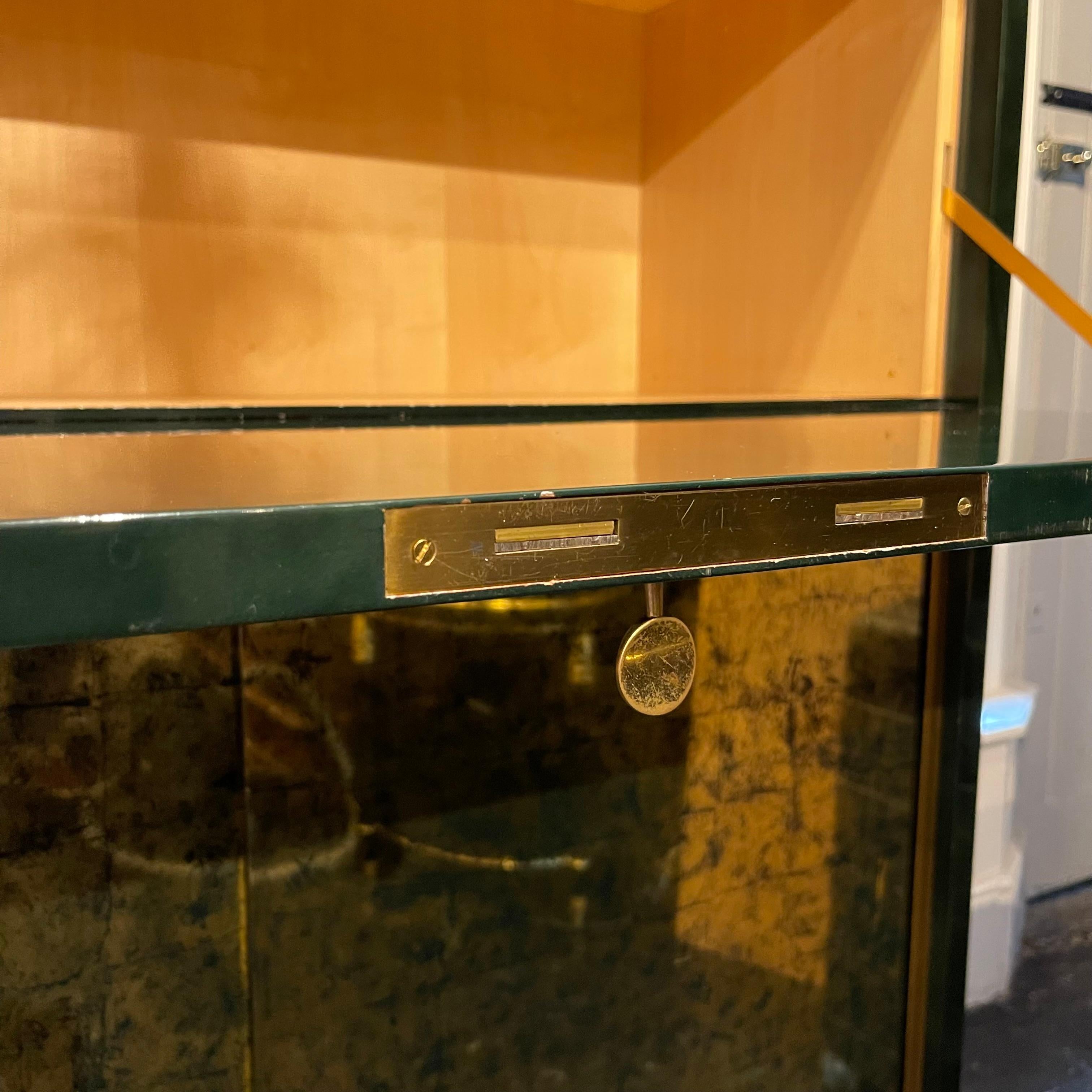 Raphaël Raffel (1912-2000) Mobile bar in lacca Beka verde e nera, circa 1950 in vendita 2