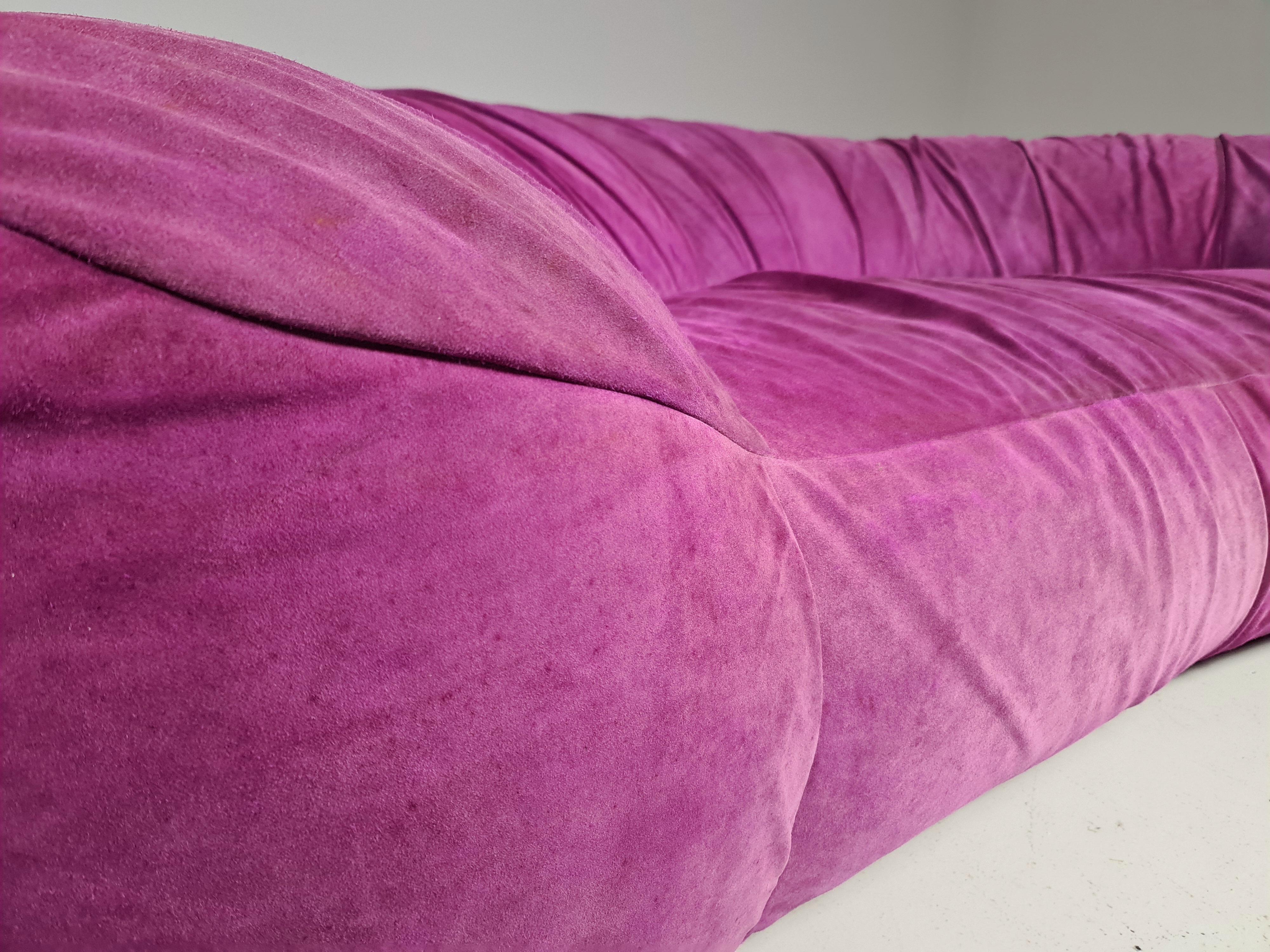 Raphaël Raffel 'Croissant' Sofa in Jpink Suede, 1970s 2