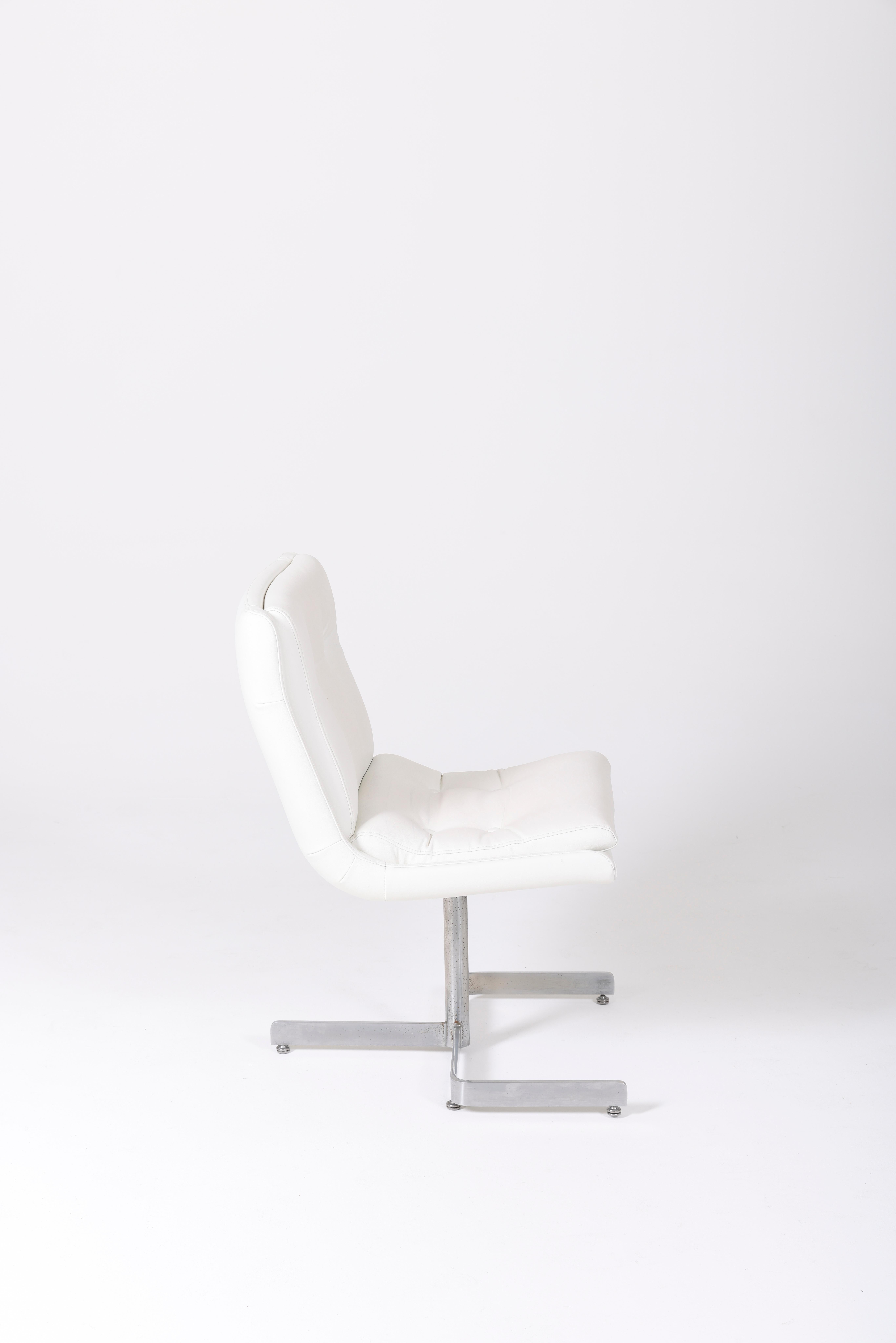 Raphael Raffel leather armchair For Sale 2