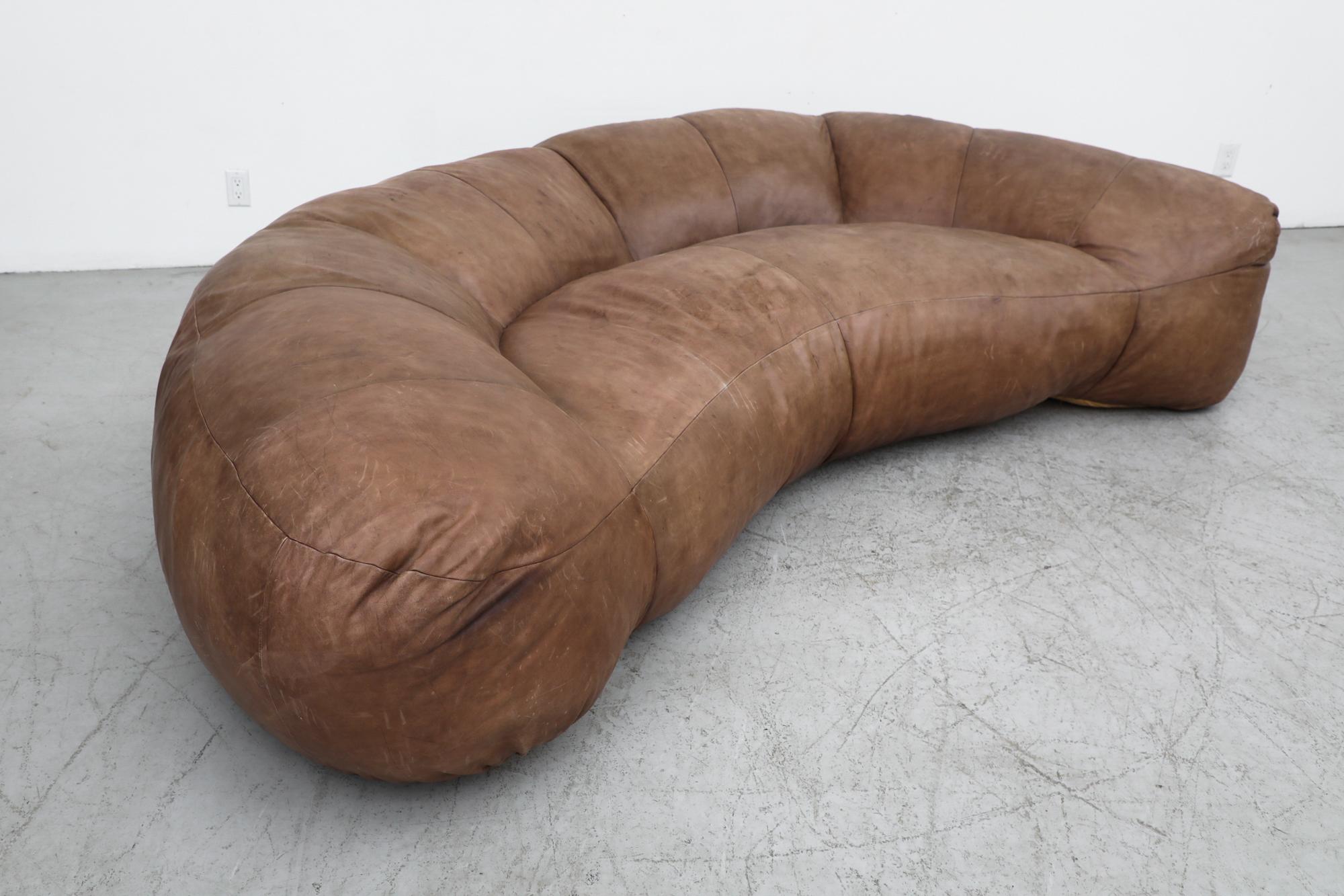 Raphael Raffel Brown Natural Leather Croissant Sofa for Honore Paris, 1970s For Sale 4
