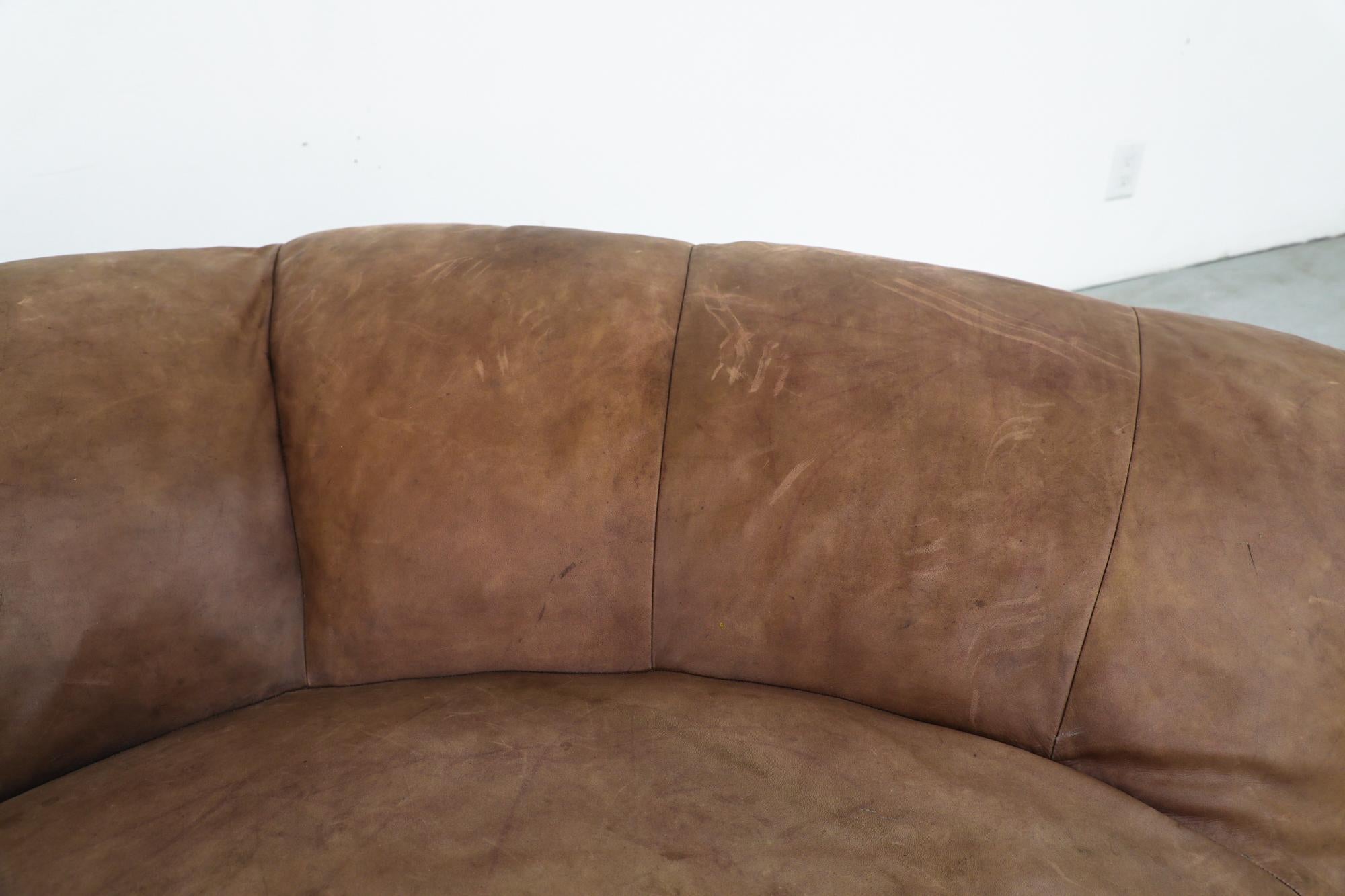 Raphael Raffel Brown Natural Leather Croissant Sofa für Honore Paris, 1970er Jahre im Angebot 9