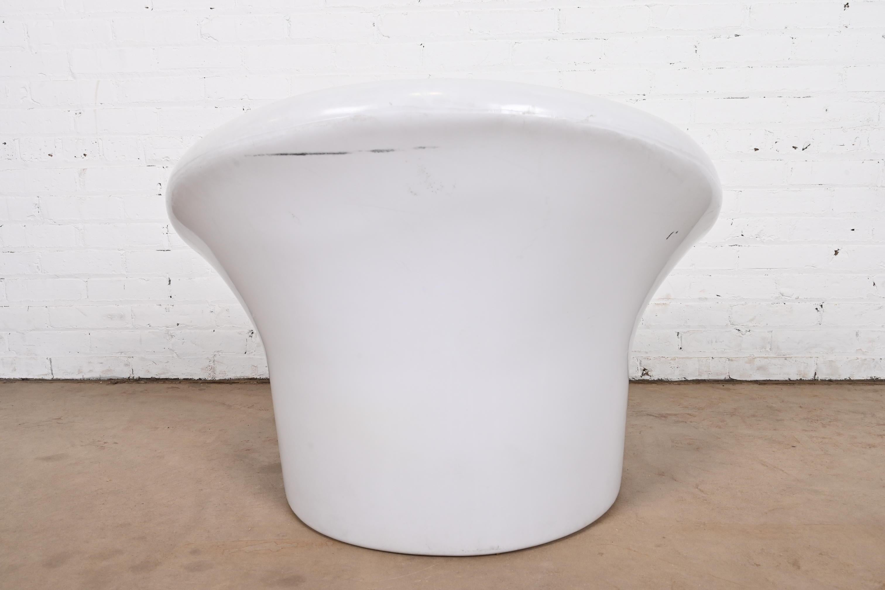 Raphael Raffel Style Mid-Century Modern Space Age Molded Plastic Chair 5