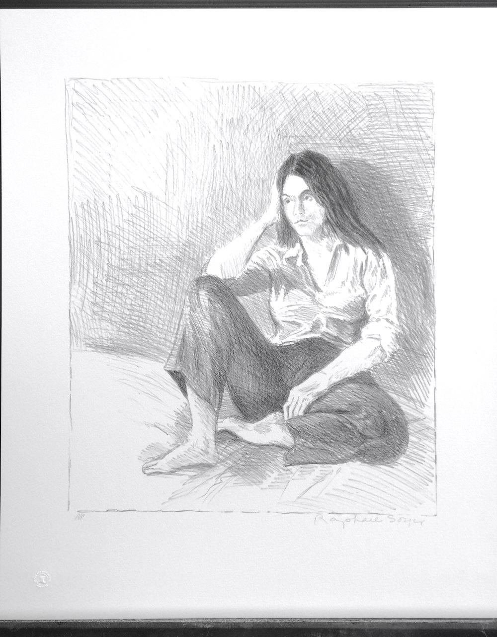 FEMME ASSISE JEANS BLEUS est une lithographie originale dessinée à la main (non reproduite numériquement ou par photo) en édition limitée de l'artiste Raphael Soyer - Peintre russe/américain du réalisme social, 1899-1987. Imprimé à l'aide de