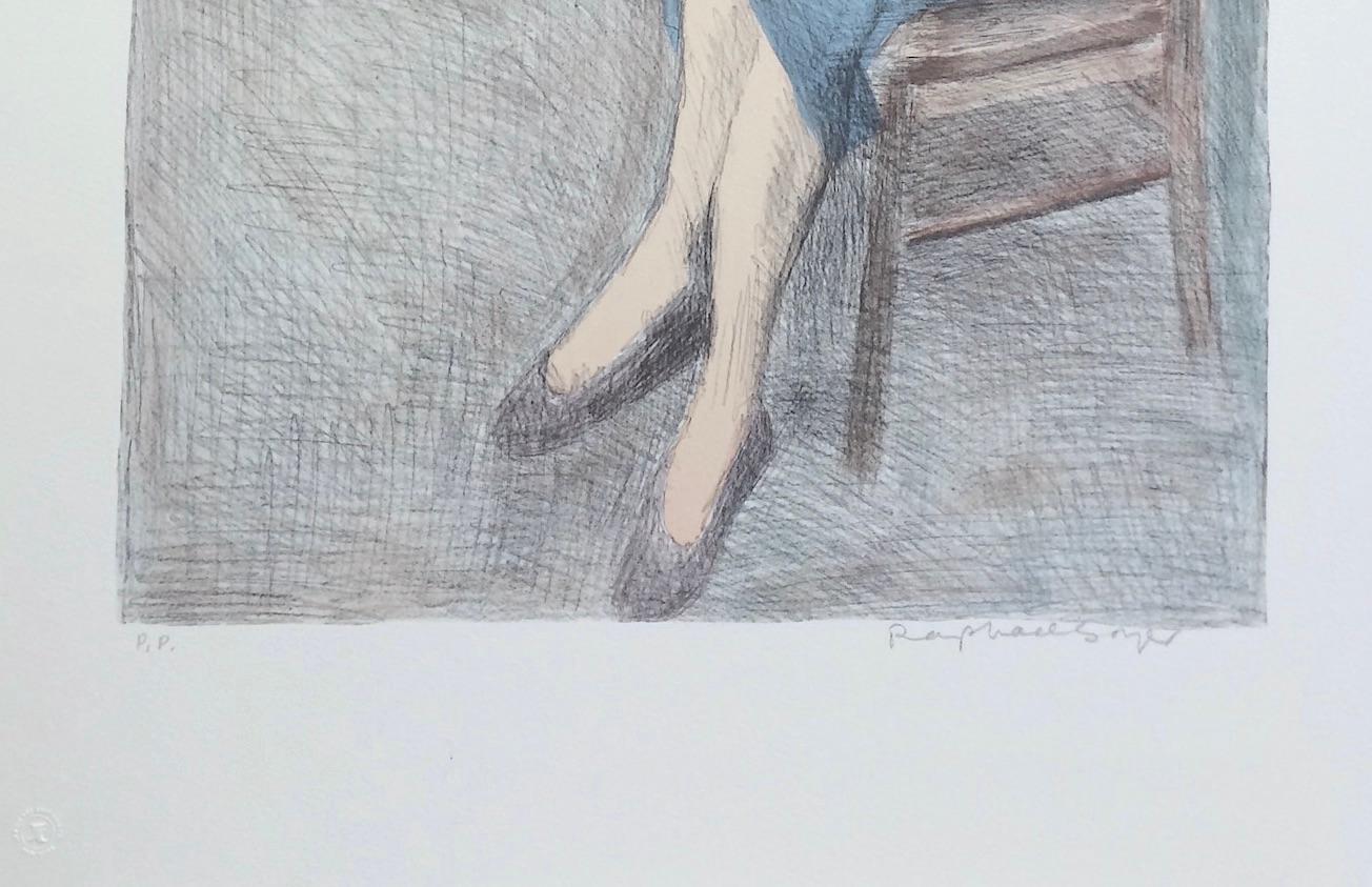 MUJER SENTADA CERCA DE UNA CAMA Litografía firmada, Retrato realista, Top ciruela Falda azul - Interior Print Gris de Raphael Soyer