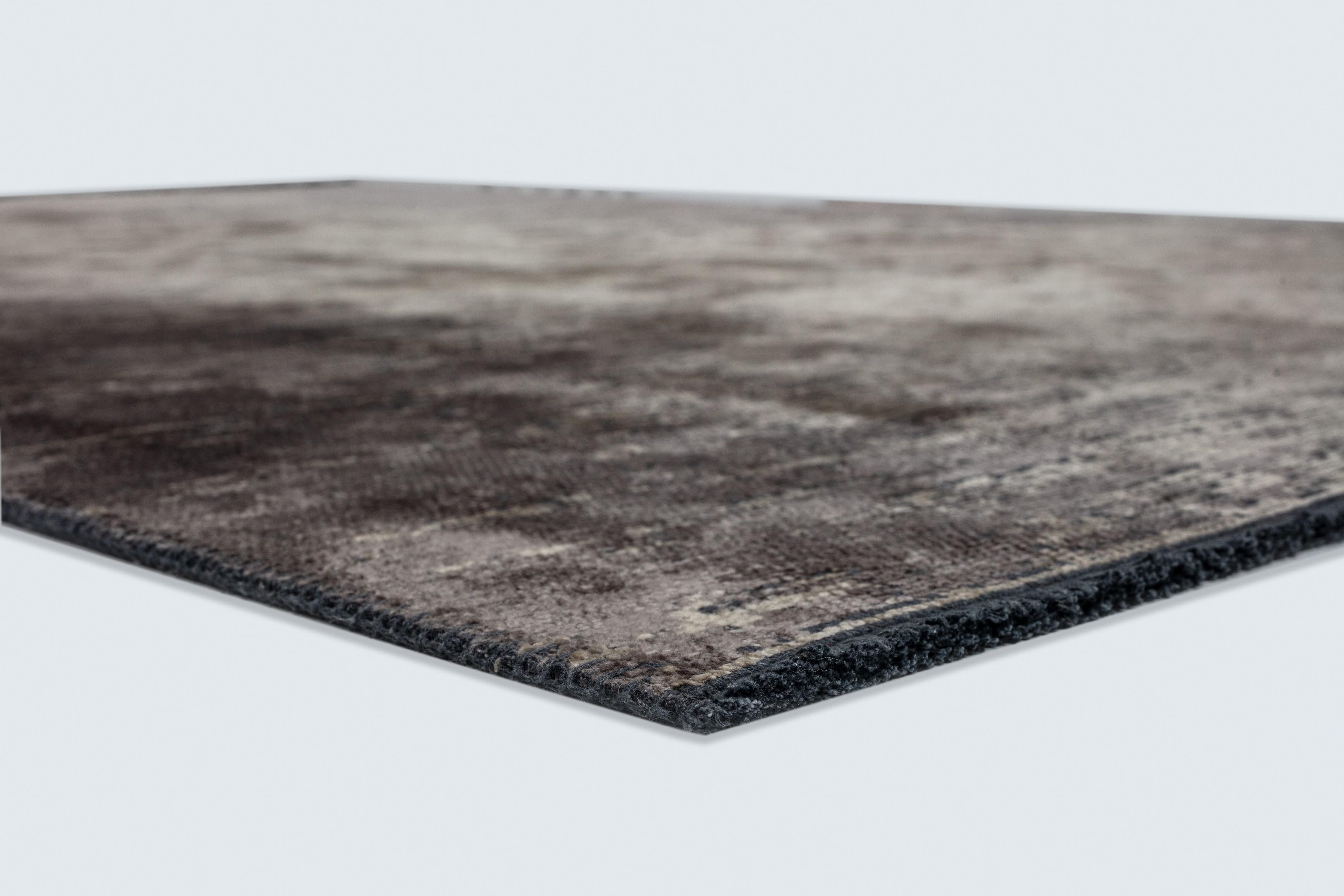 Im Angebot: Modern  Ungemusterter einfarbiger Luxus-Teppich,  (Grau) 4