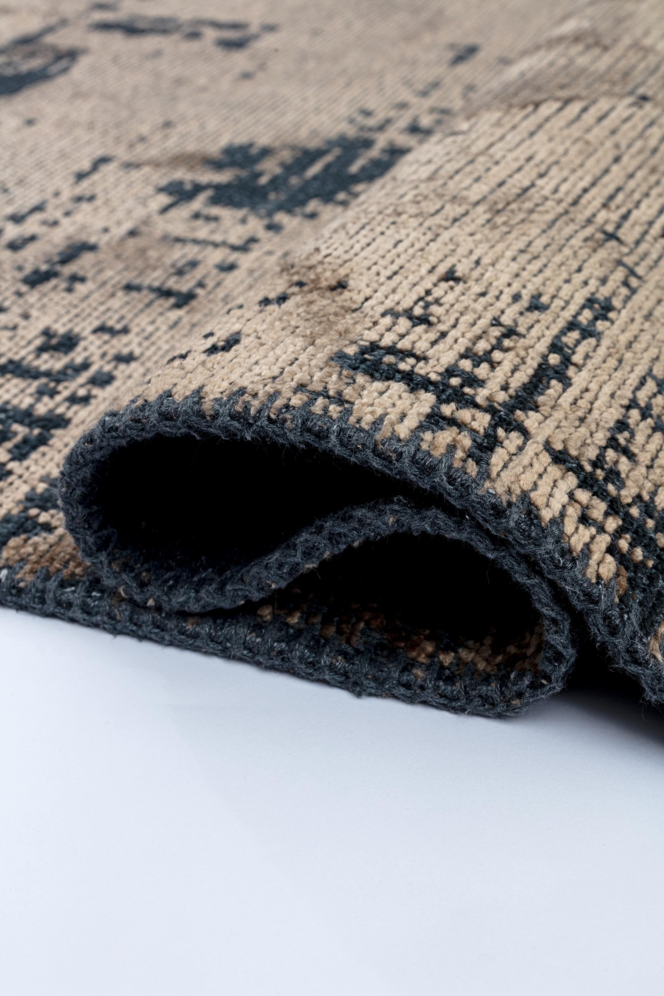 Im Angebot: Moderner luxuriöser Camouflage-Teppich,  (Braun) 2