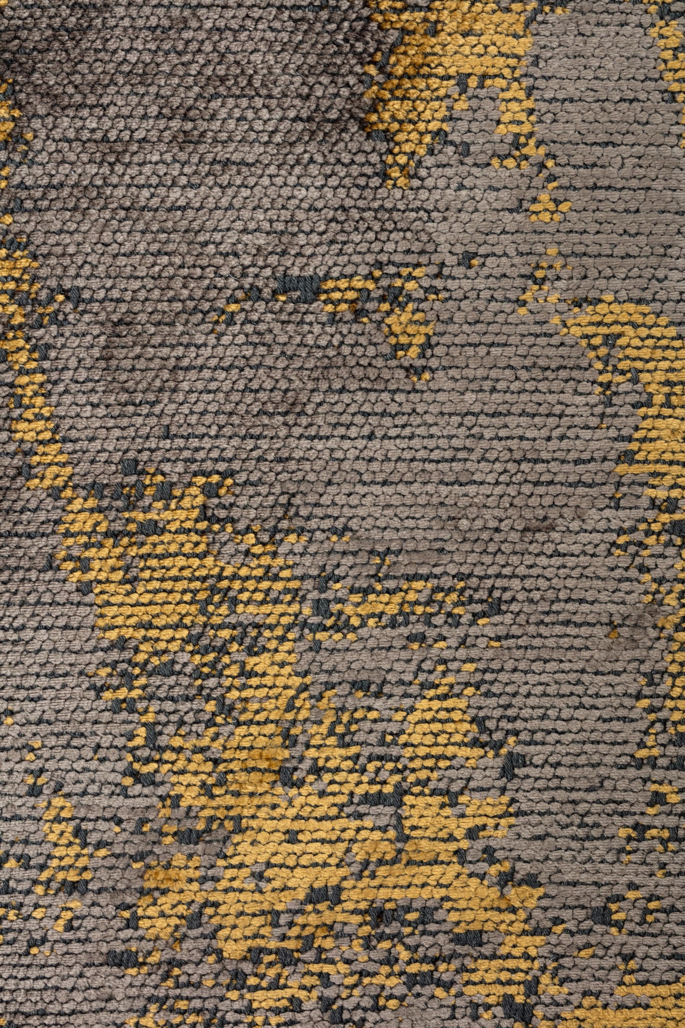 For Sale:  (Gold) Modern  Abstract Luxury Hand-Finished Area Rug 5
