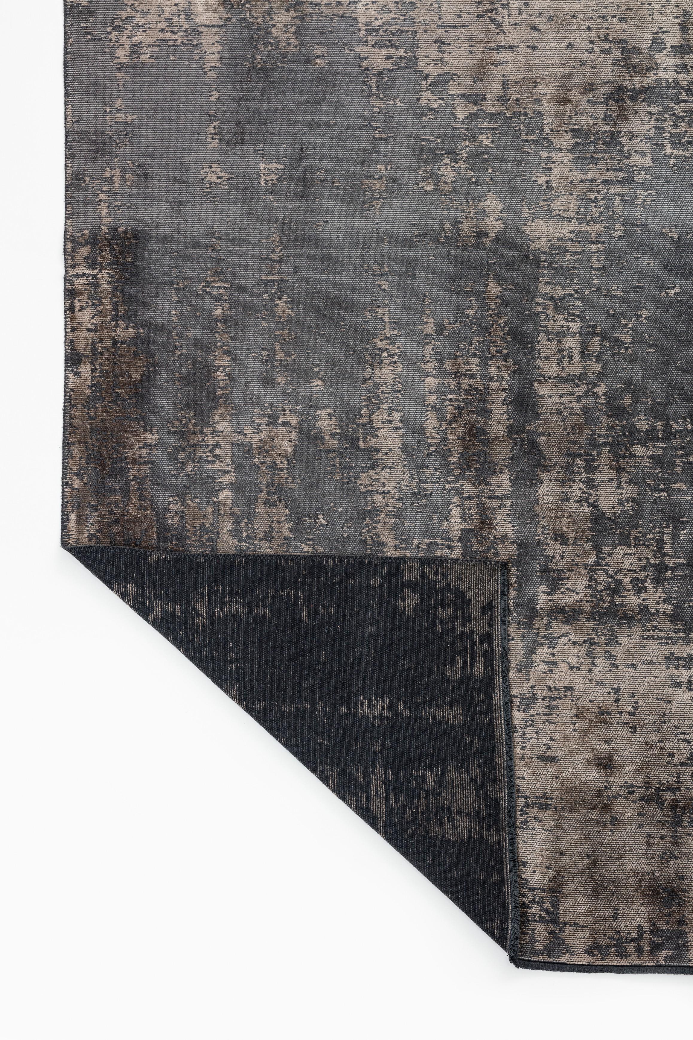 For Sale:  (Gray) Modern  Abstract Luxury Hand-Finished Area Rug 3