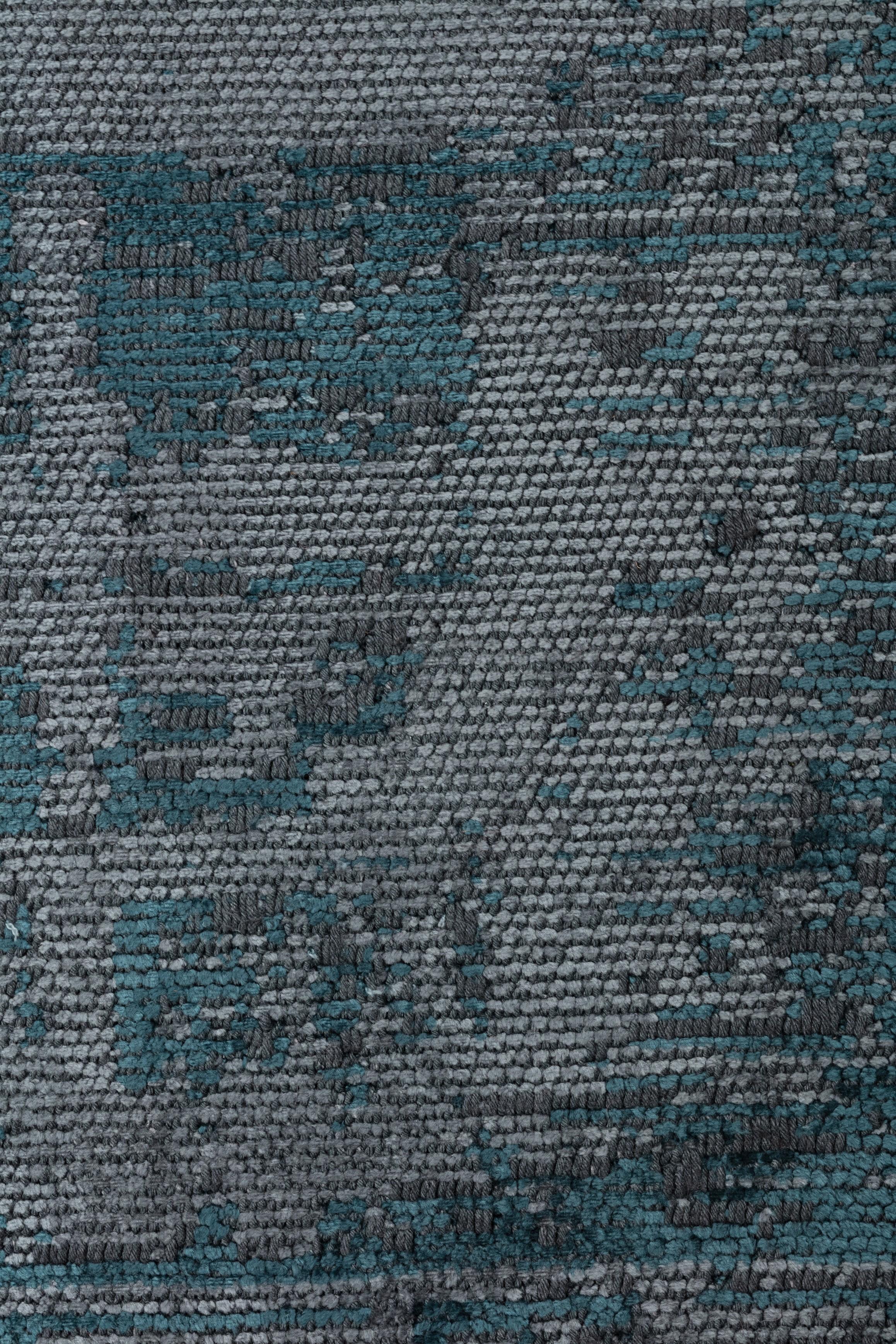 For Sale:  (Blue) Modern Abstract Luxury Hand-Finished Area Rug 5