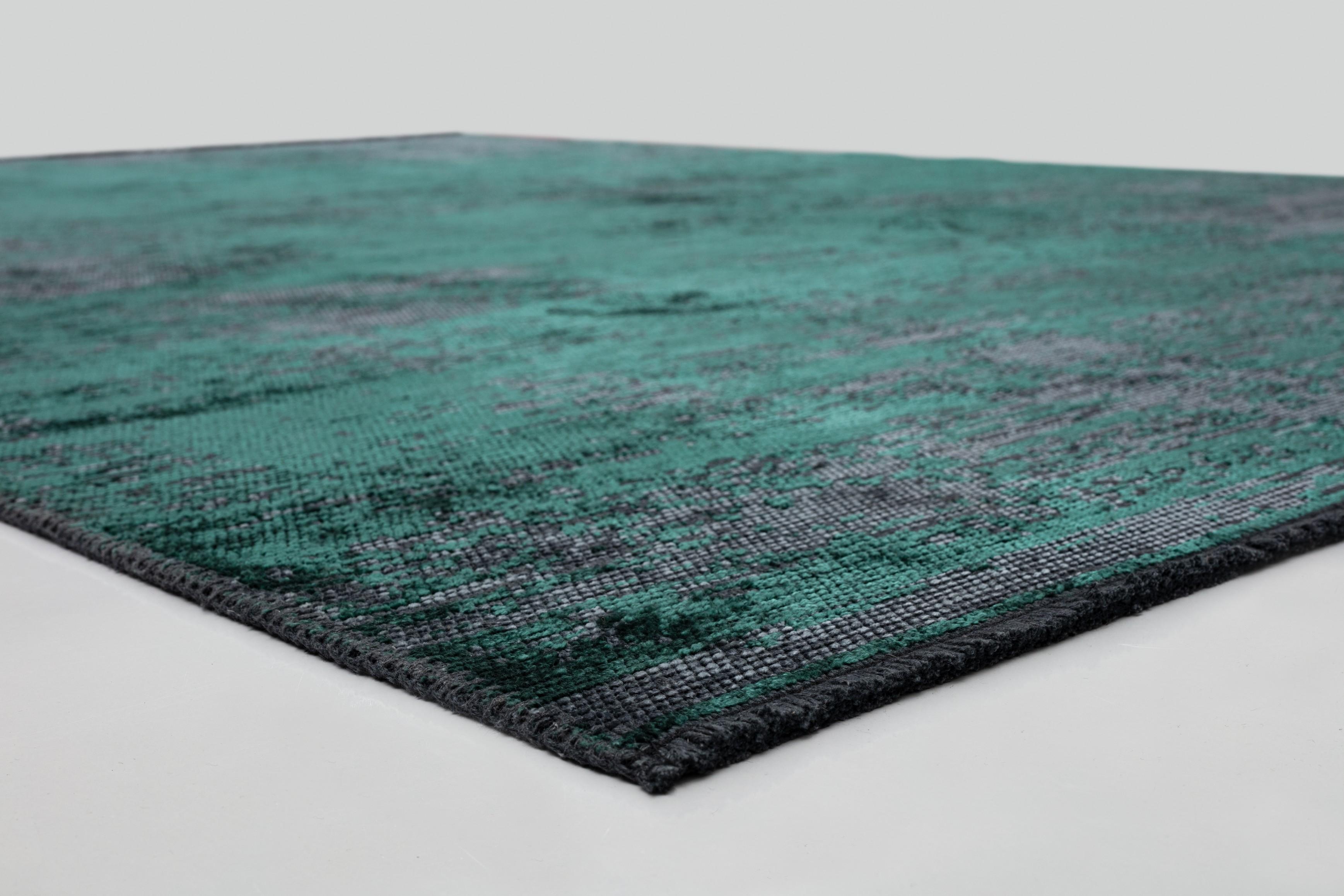 For Sale:  (Green) Modern  Abstract Luxury Hand-Finished Area Rug 4