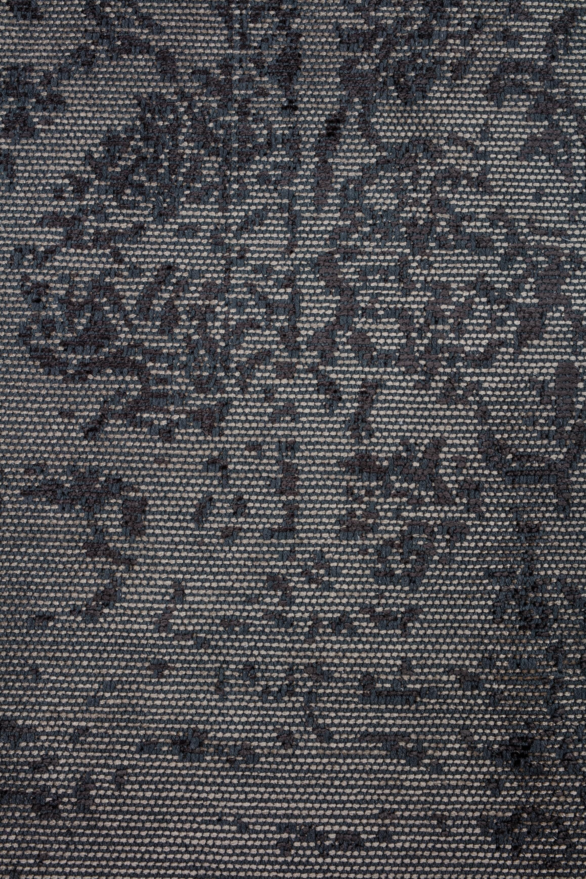 Im Angebot: Modern Toile Luxury Hand-Finished Area Rug,  (Grau) 5