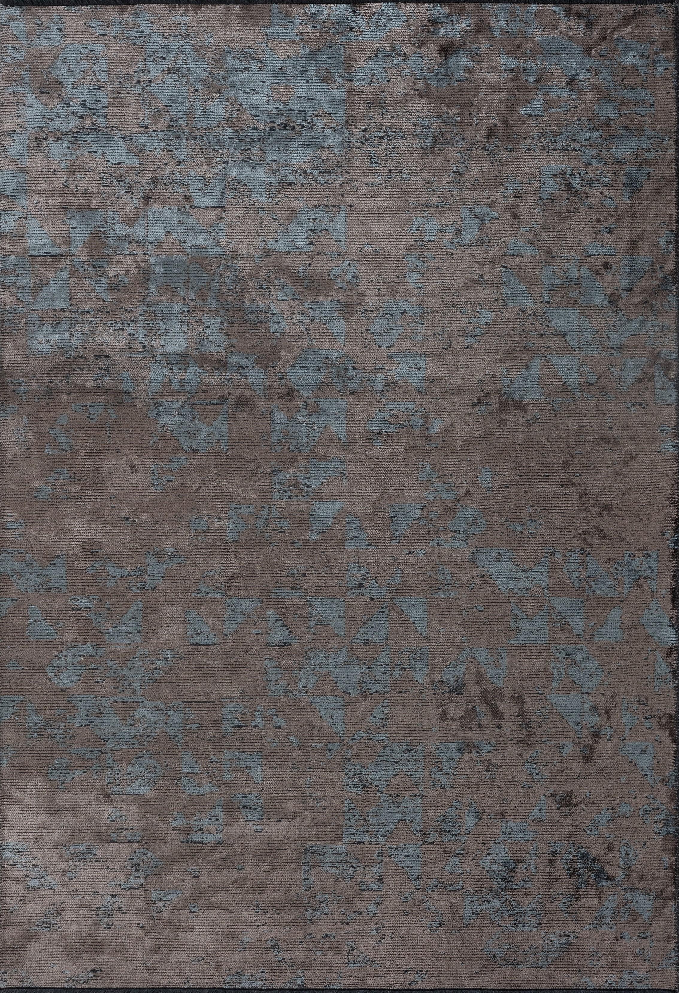 Im Angebot: Modern Camouflage Luxury Hand-Finished Area Rug,  (Blau)
