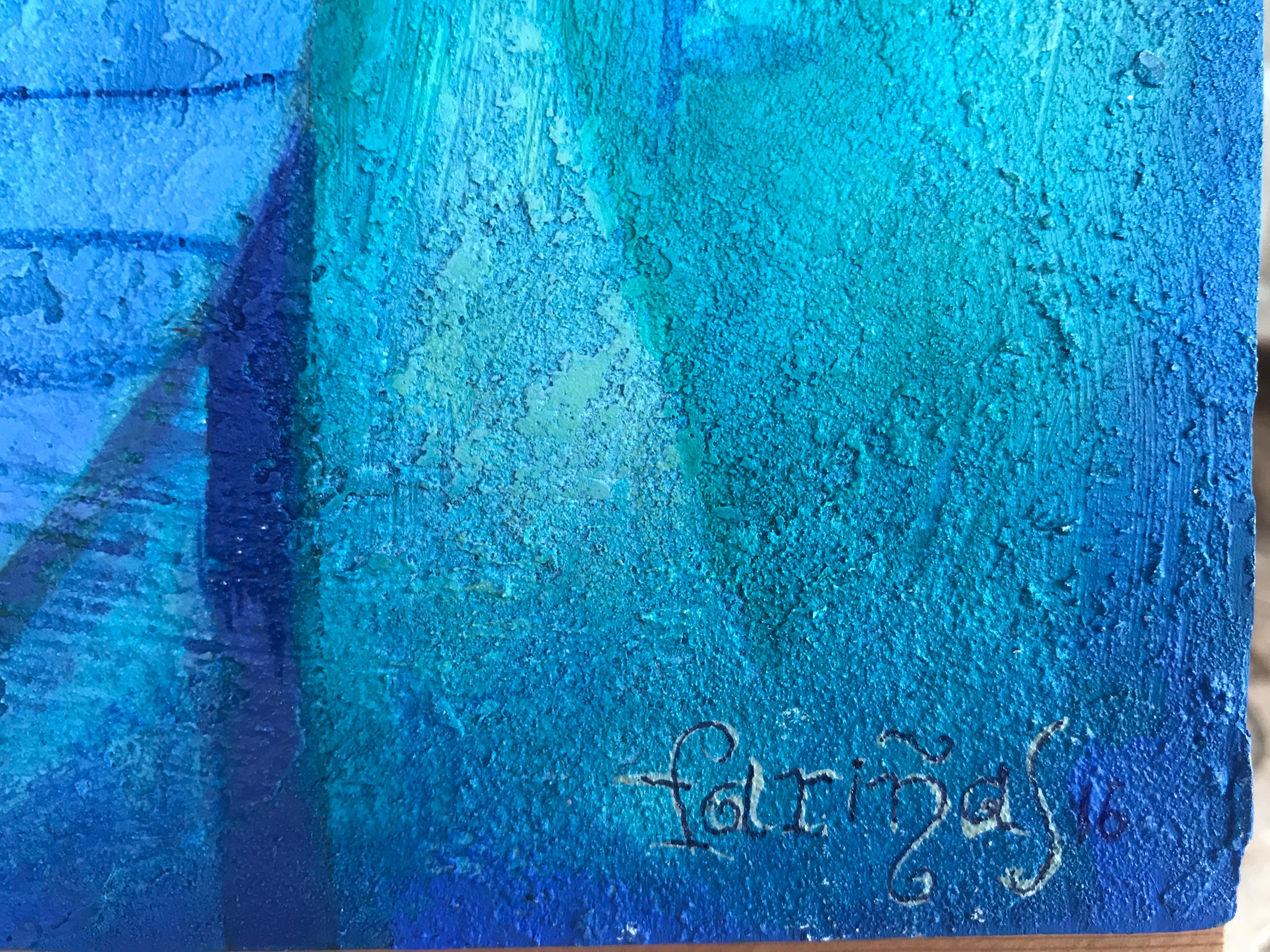 Soirée en paix. Nature morte d'art populaire bleu symbolique de Raquel Farias - Artisanat Painting par Raquel Fariñas