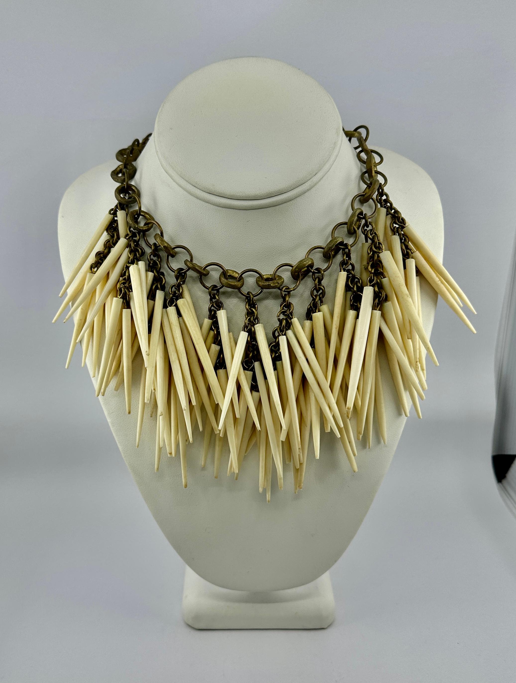 Raquel Welch Estate Personal Ashley Pittman Tribal Halskette Fransen garantiert im Zustand „Hervorragend“ im Angebot in New York, NY