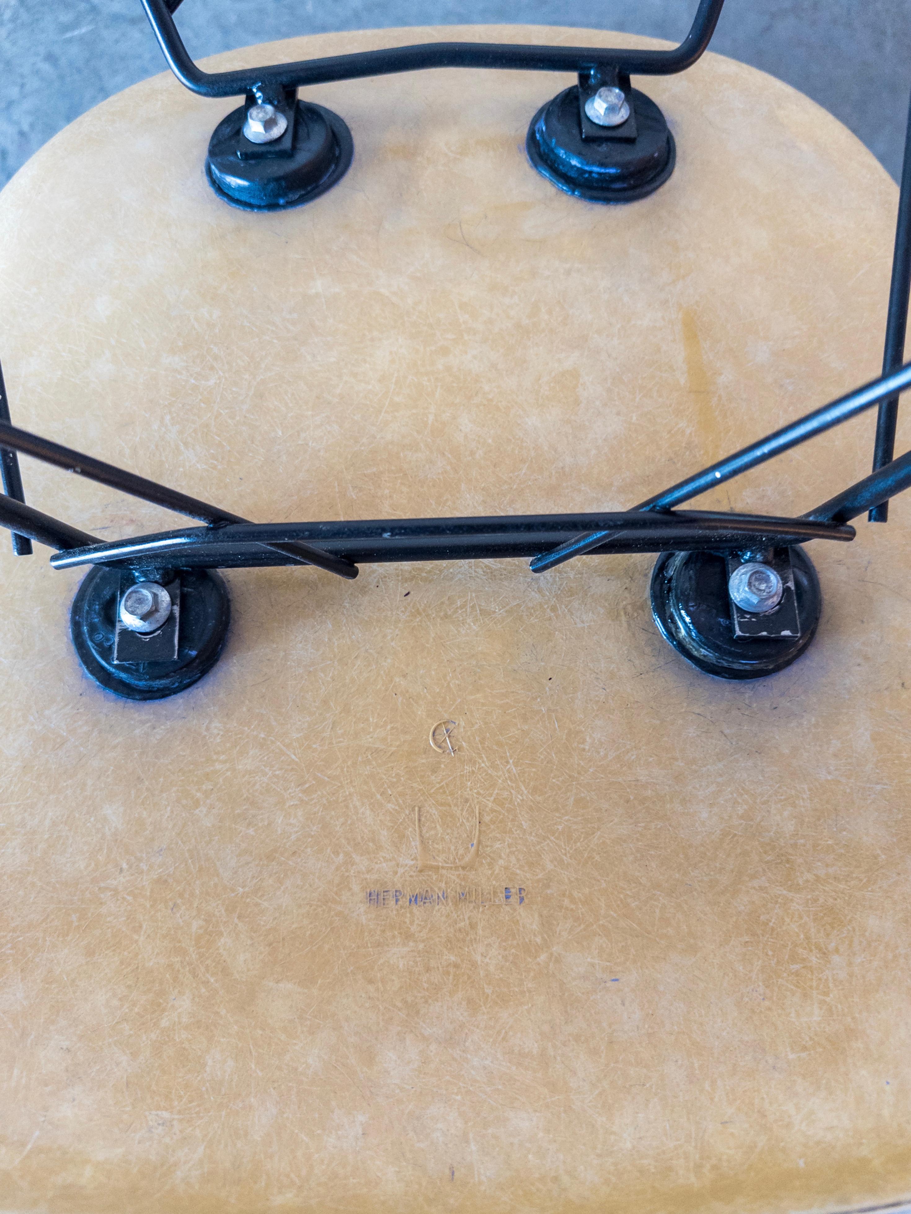 Metallo Sedia a dondolo 'RAR' di Charles and Ray Eames per Herman Miller, anni '60 in vendita