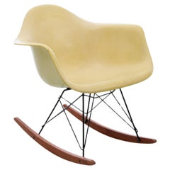 Chaise à bascule Eames jaune d'origine vintage - Herman Miller