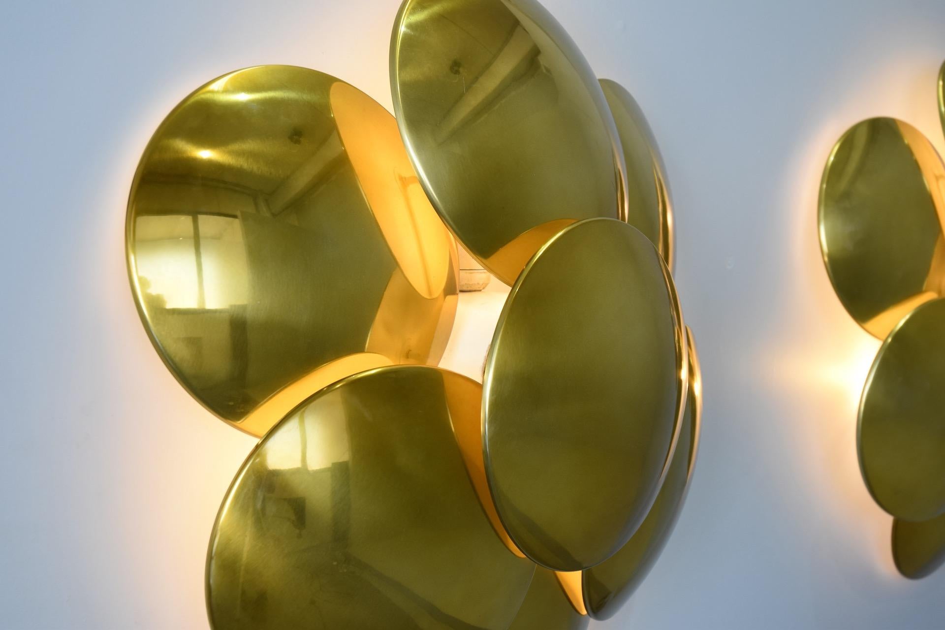 Mid-Century Modern Rare paire d'appliques en métal doré Design Goffredo Reggiani  en vente