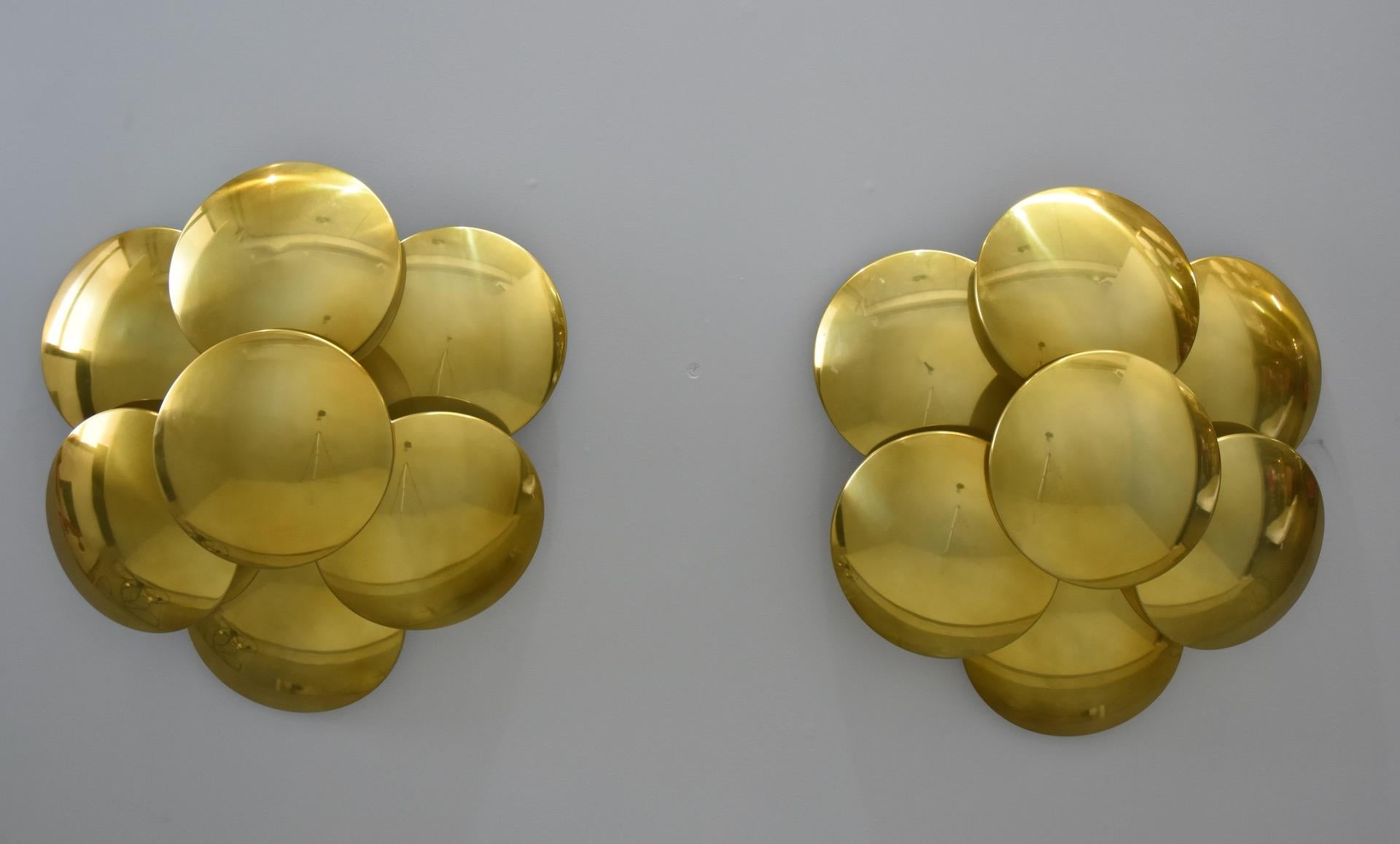 Mid-20th Century Rare Pair of Gilded Metal Wall Lights Design Goffredo Reggiani  For Sale