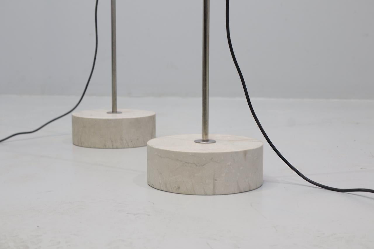 Raro par de lámparas de pie de Tito Agnoli para Oluce (Modelo nº 387) en venta 6