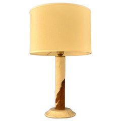 Rara coppia di lampade in cavallino e pergamena attribuite a Jacques Adnet