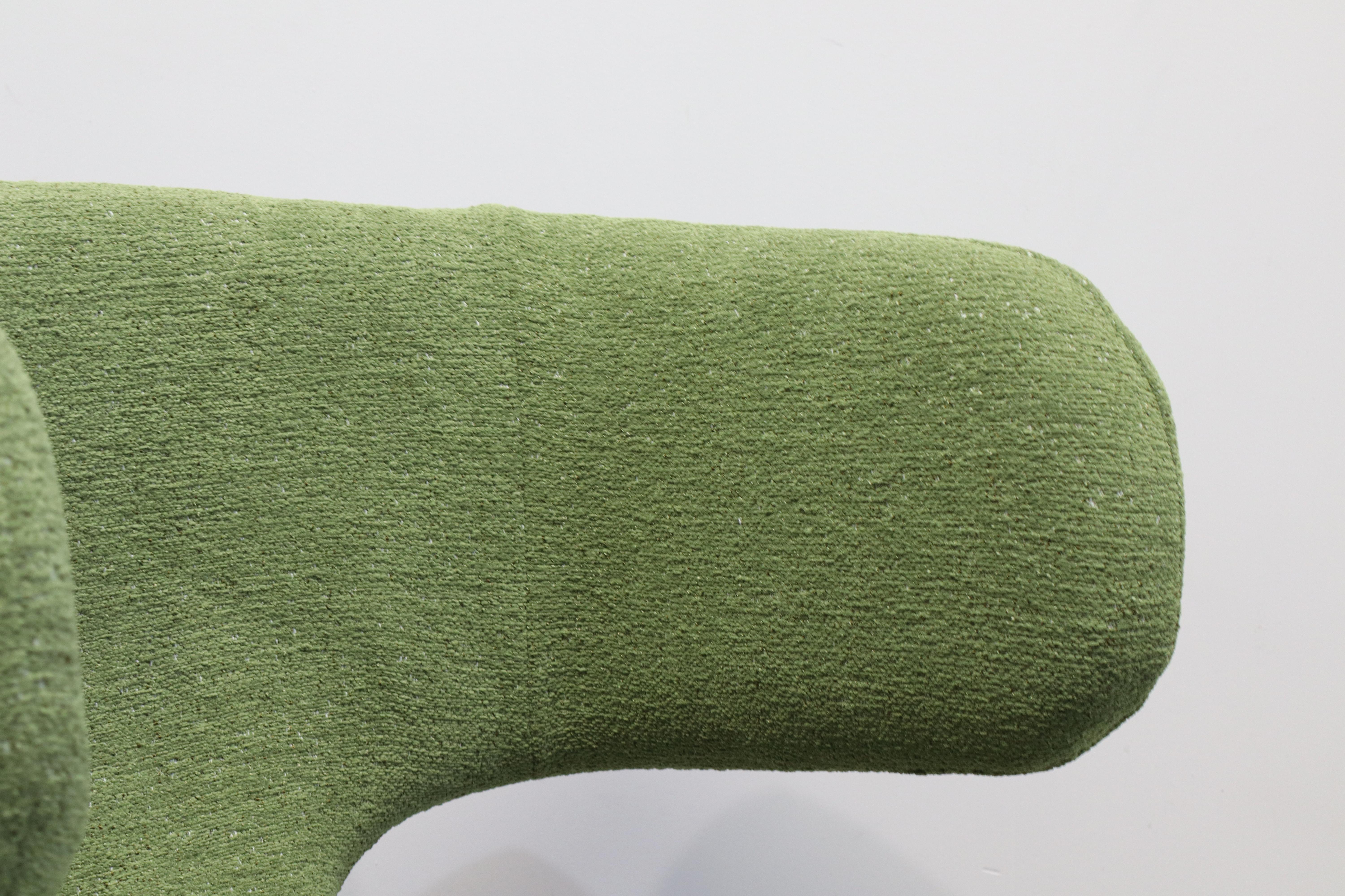 Raro par de sillones y reposapiés Djinn de Olivier Mourgue para Airborne Mid-20th Century en venta