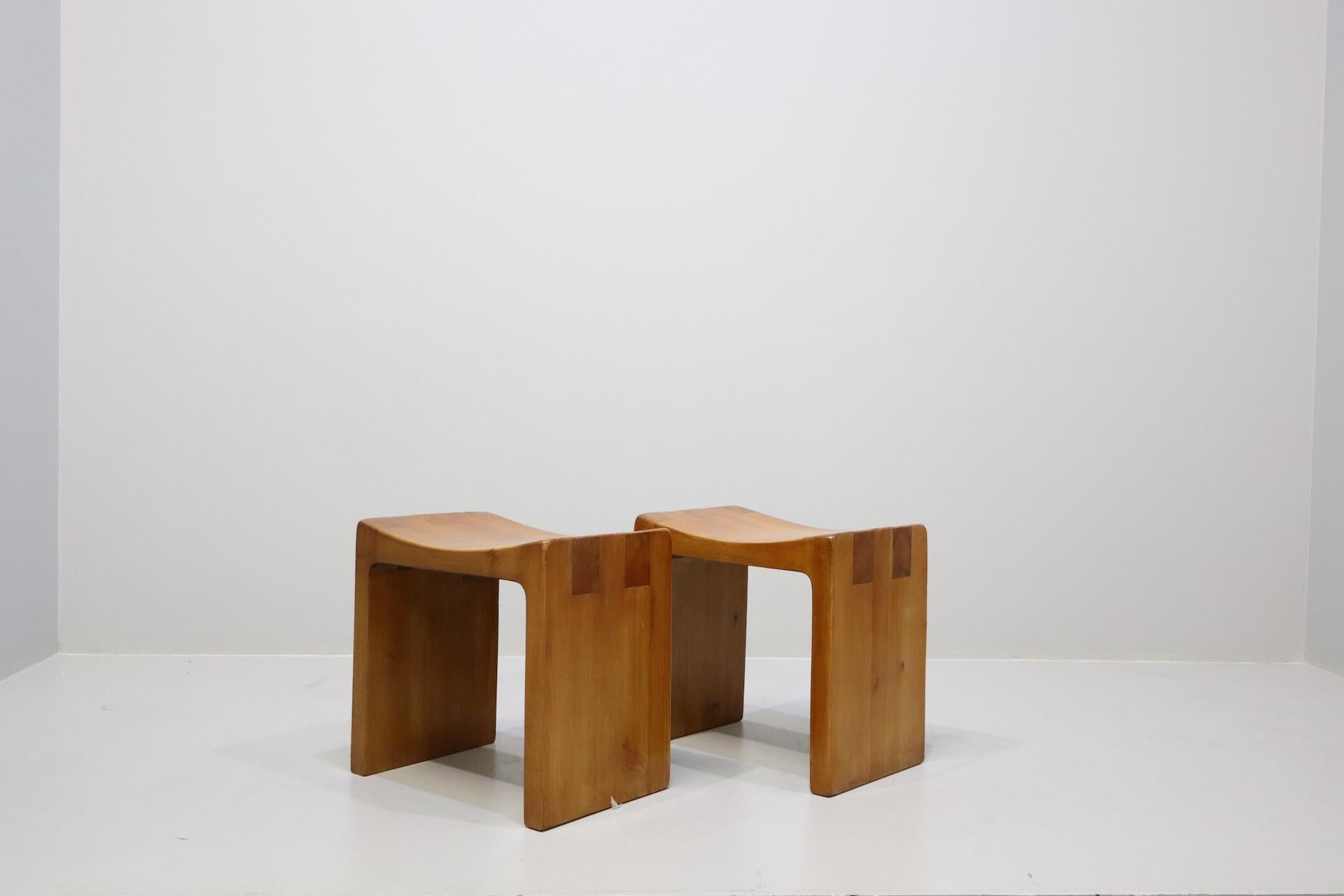 Rare pair of stools  italian Designer Giuseppe Rivadossi For Sale 5
